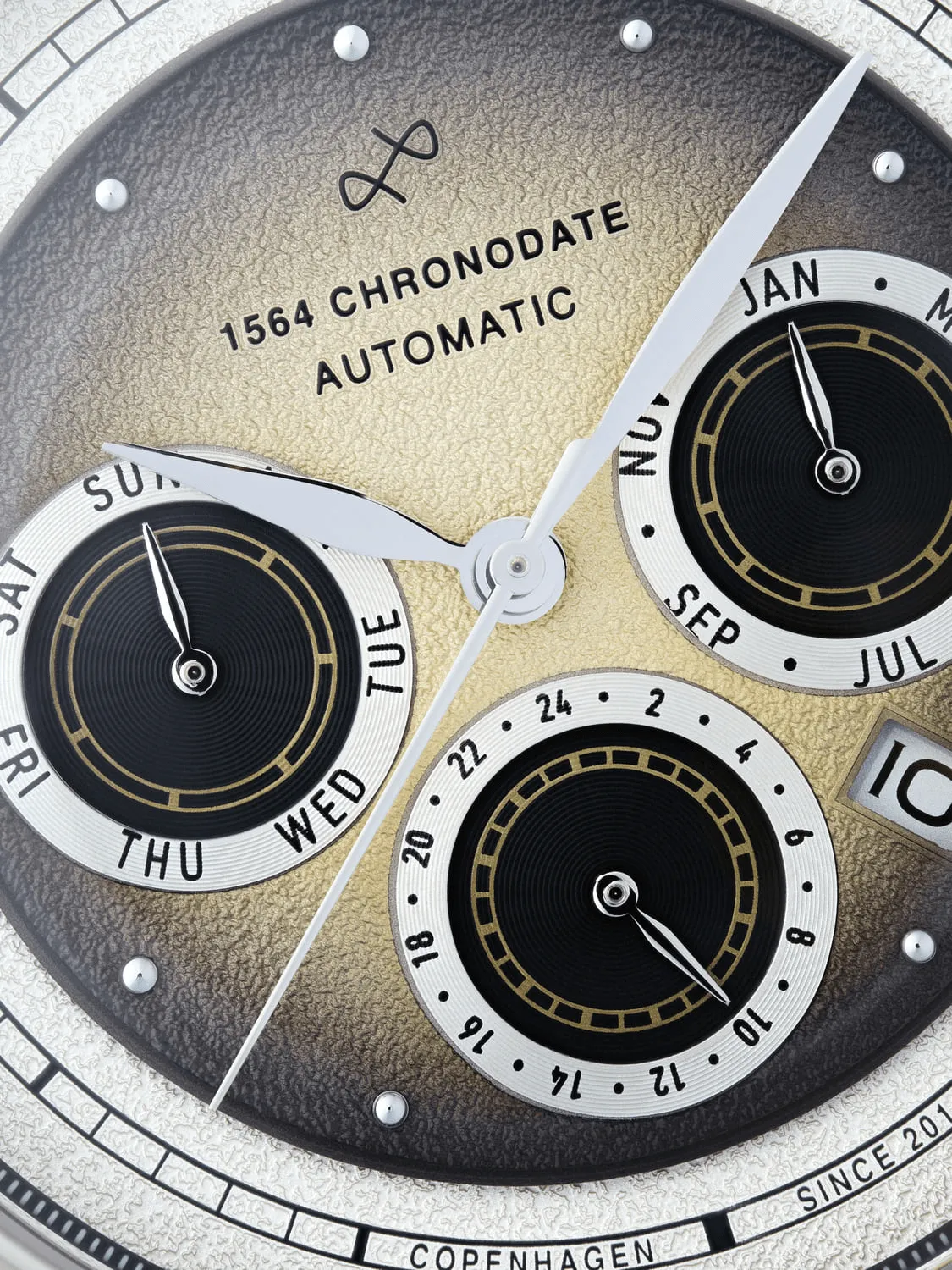 1564 Chronodate Automatic, Steel / Espresso Martini