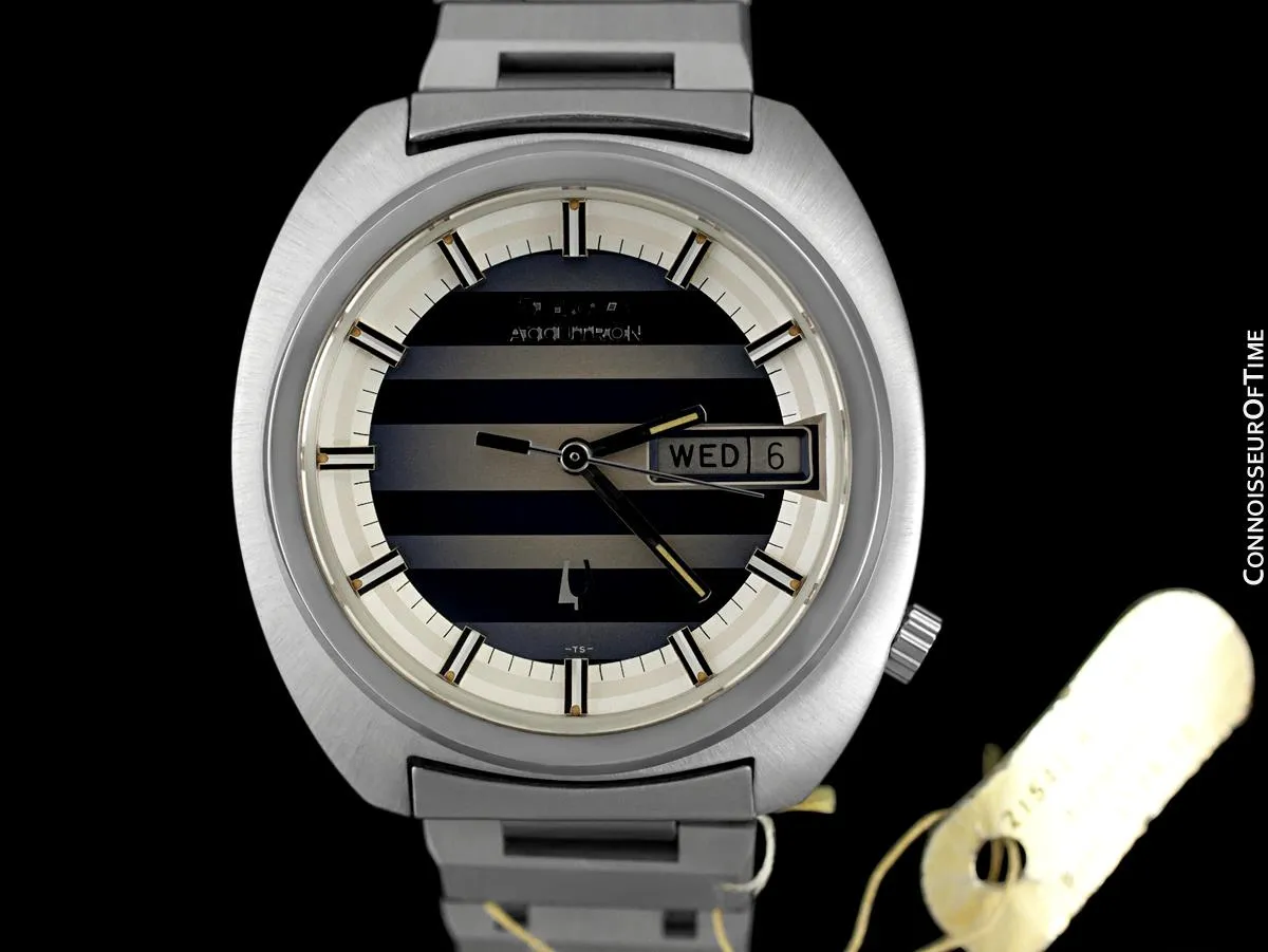 1974 Bulova Accutron Vintage Day Date Retro Mens Bracelet Watch, Stainless Steel - New-Old-Stock