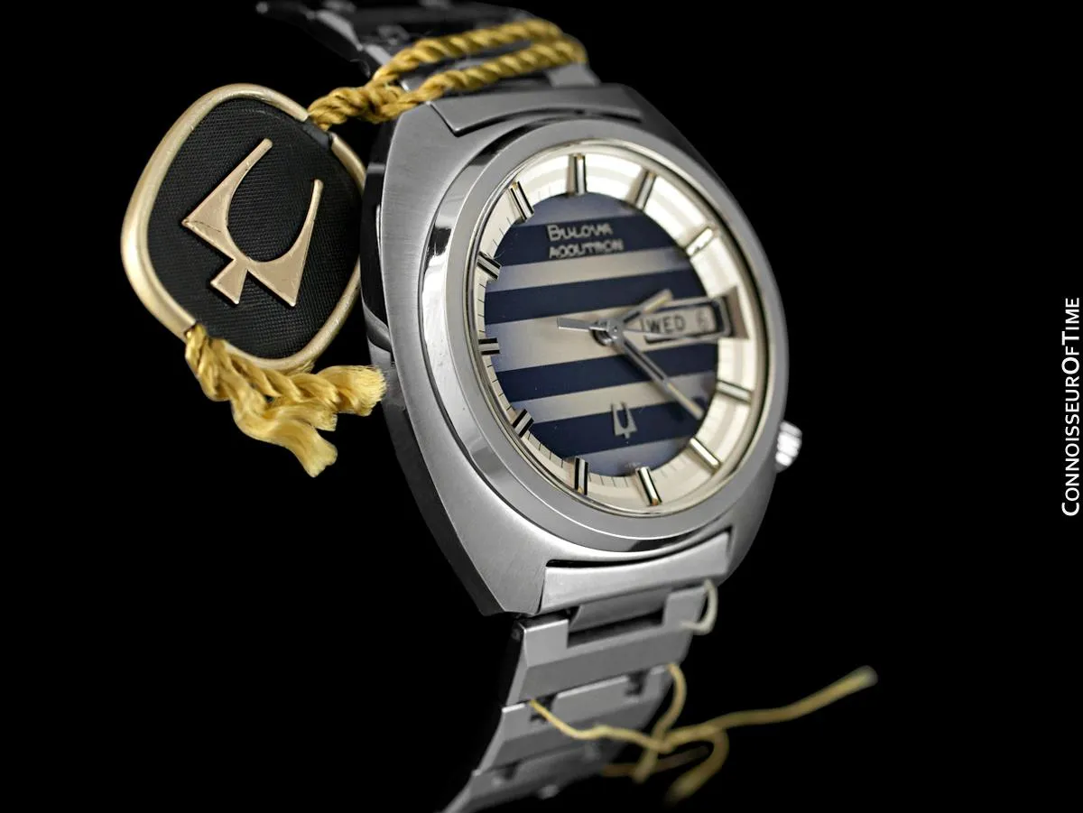 1974 Bulova Accutron Vintage Day Date Retro Mens Bracelet Watch, Stainless Steel - New-Old-Stock