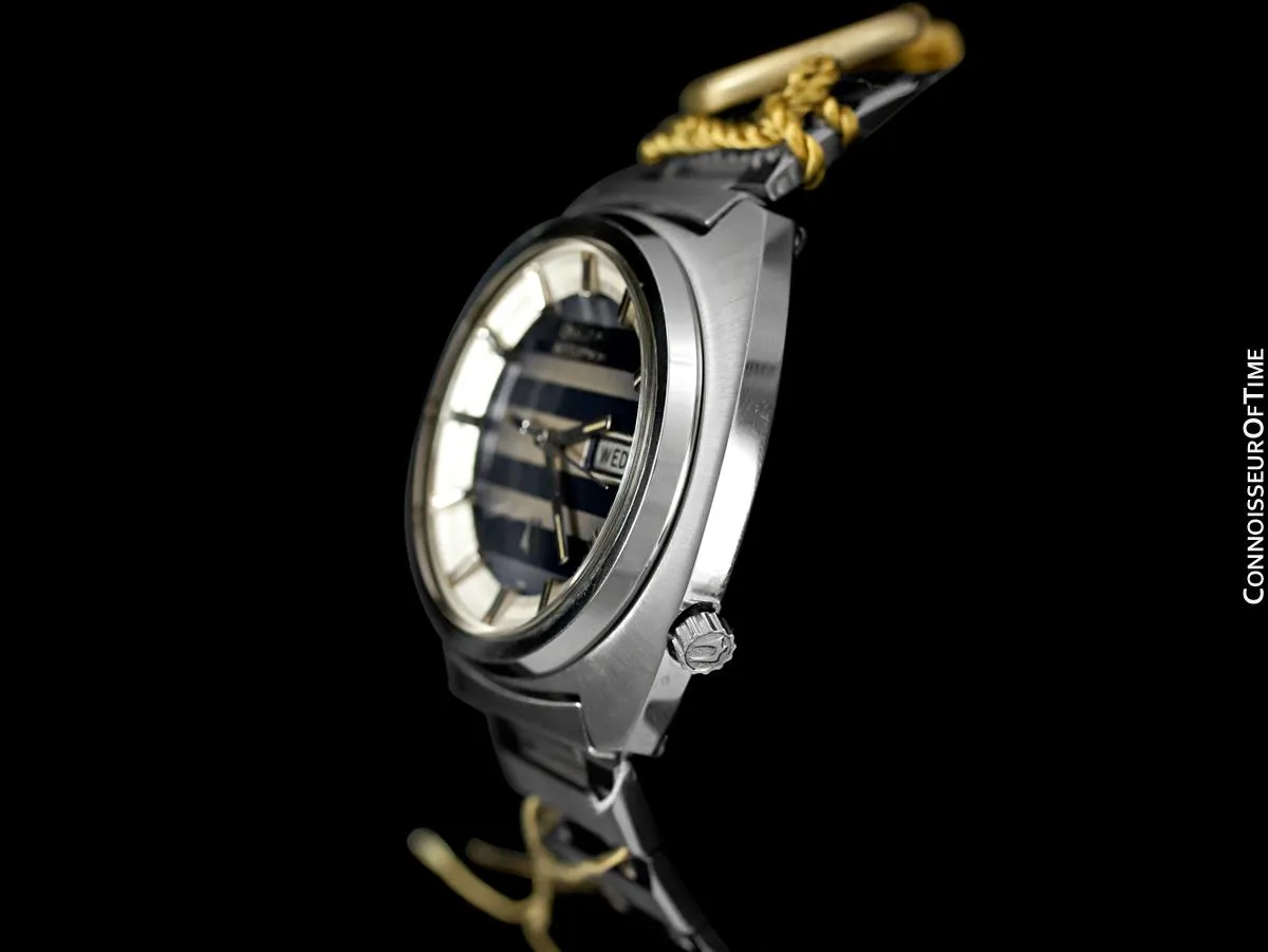 1974 Bulova Accutron Vintage Day Date Retro Mens Bracelet Watch, Stainless Steel - New-Old-Stock