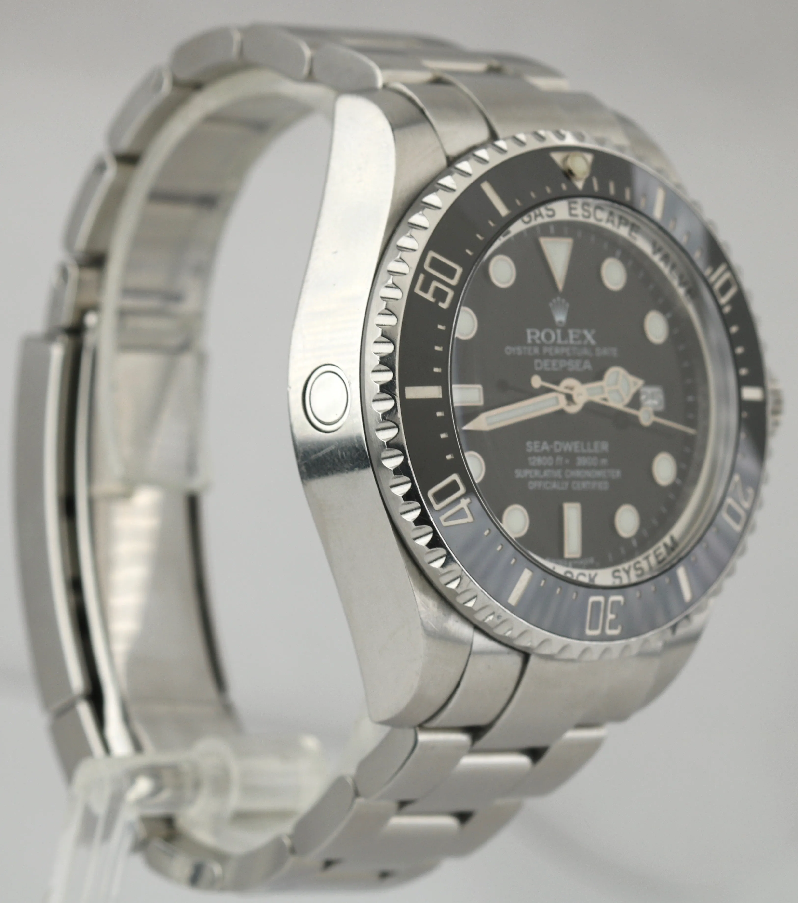 2014 UNPOLISHED Rolex Sea-Dweller DEEPSEA 116660 Stainless 44mm Black Dive Watch