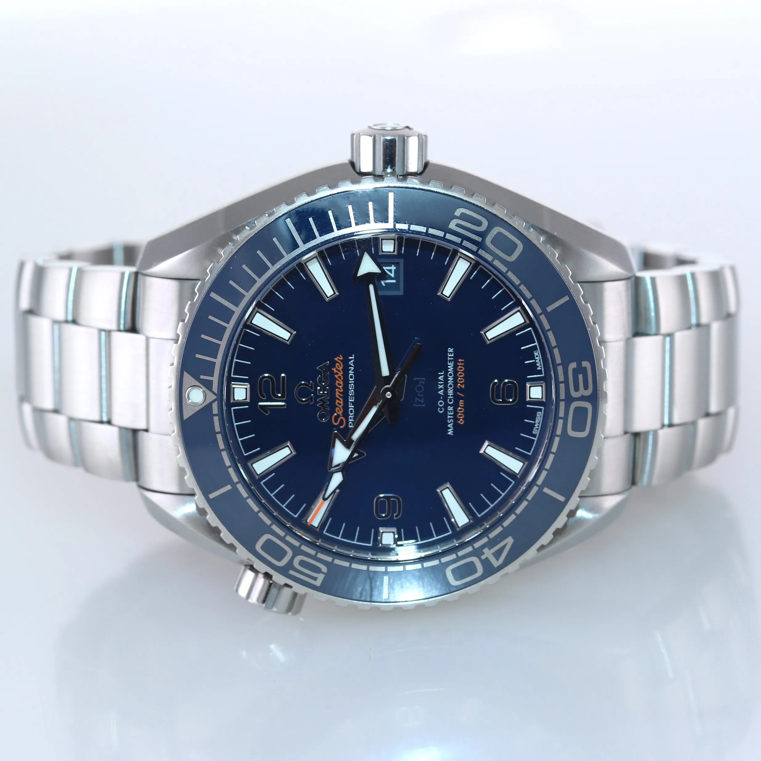 2021 NEW Omega Seamaster Planet Ocean 215.30.44.21.03.001 600M Blue Steel Watch
