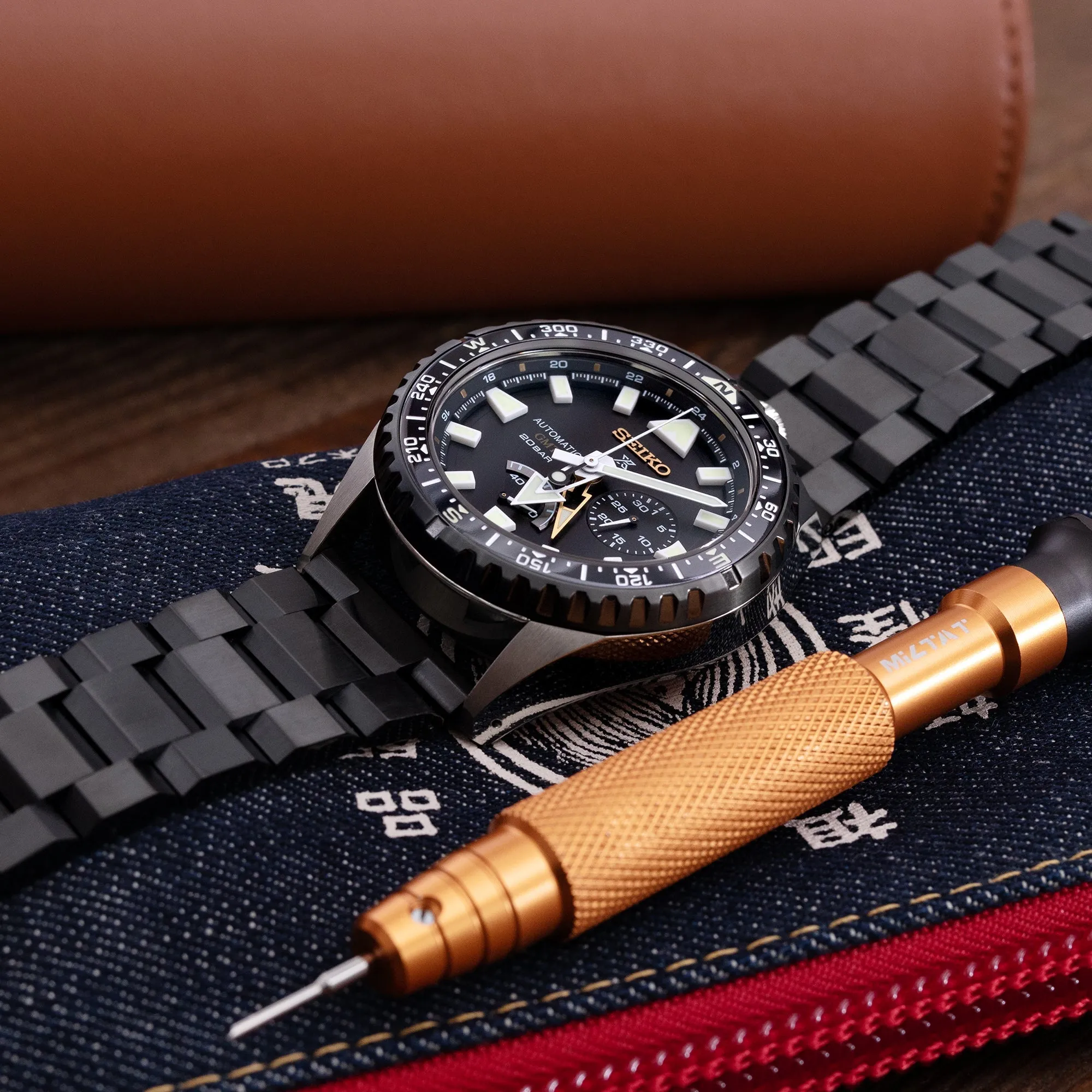 24mm Hexad (Pull-Twist) QR Watch Band Straight End Quick Release, 316L Stainless Steel Diamond-like Carbon (DLC coating) V-Clasp