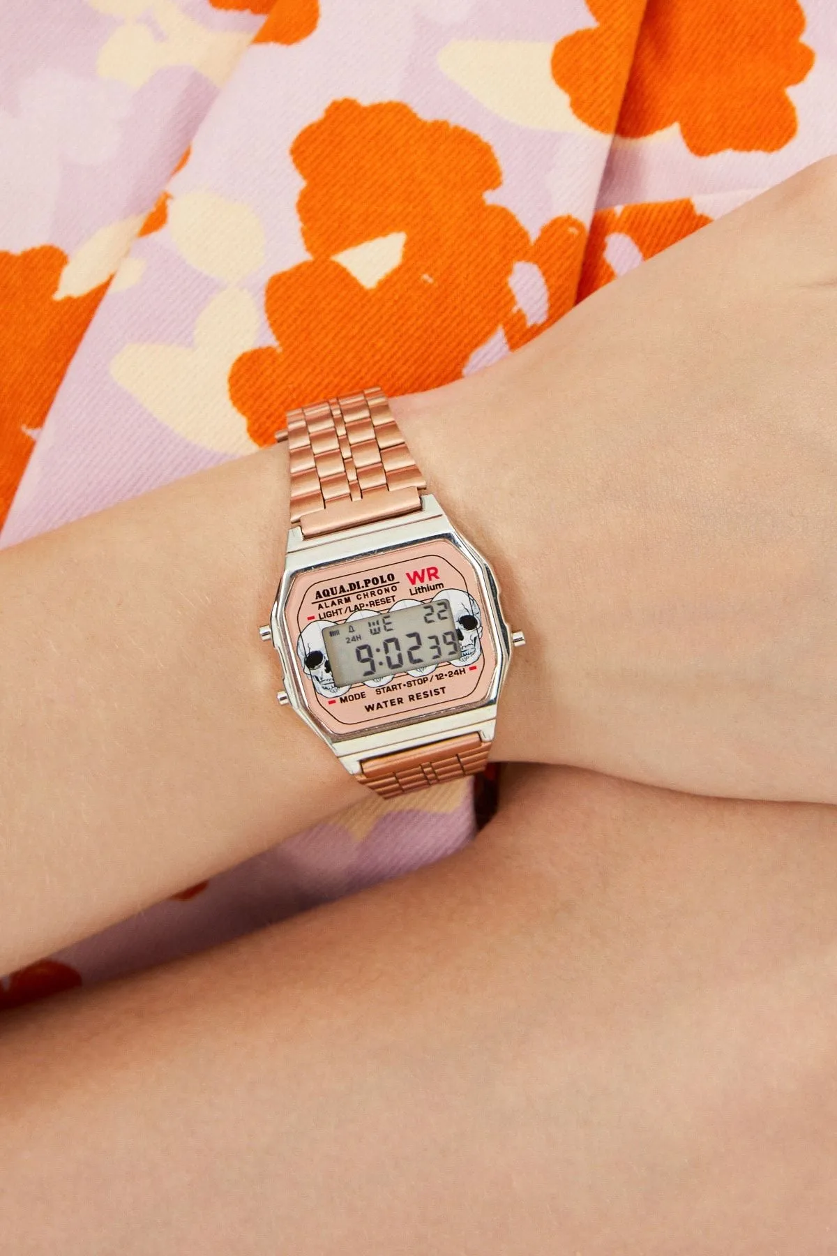 Aqua di Polo 1987 Rose Gold Metal Retro Kurukafa Kadın Kol Saati APWA064602