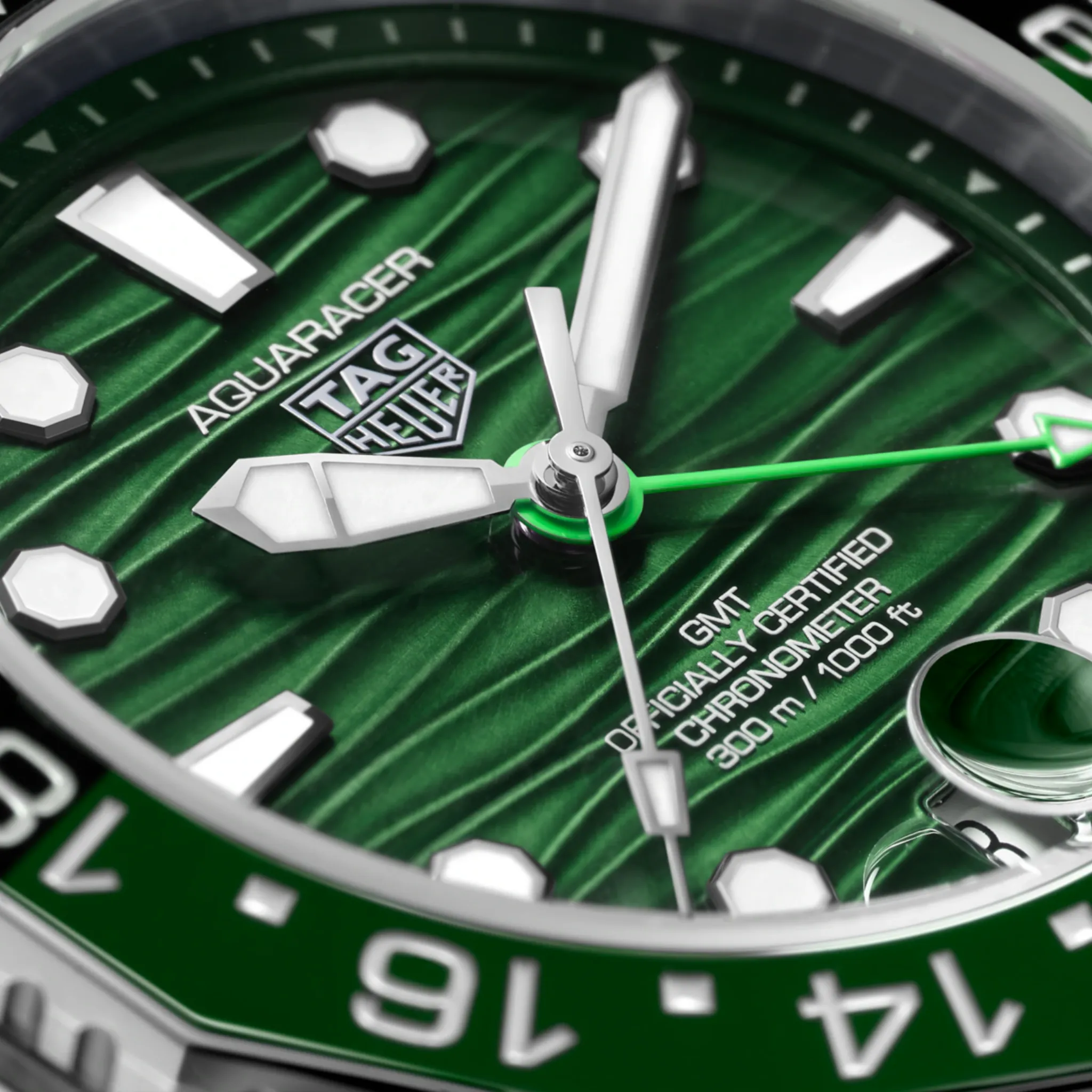 AQUARACER PROFESSIONAL 300 GMT