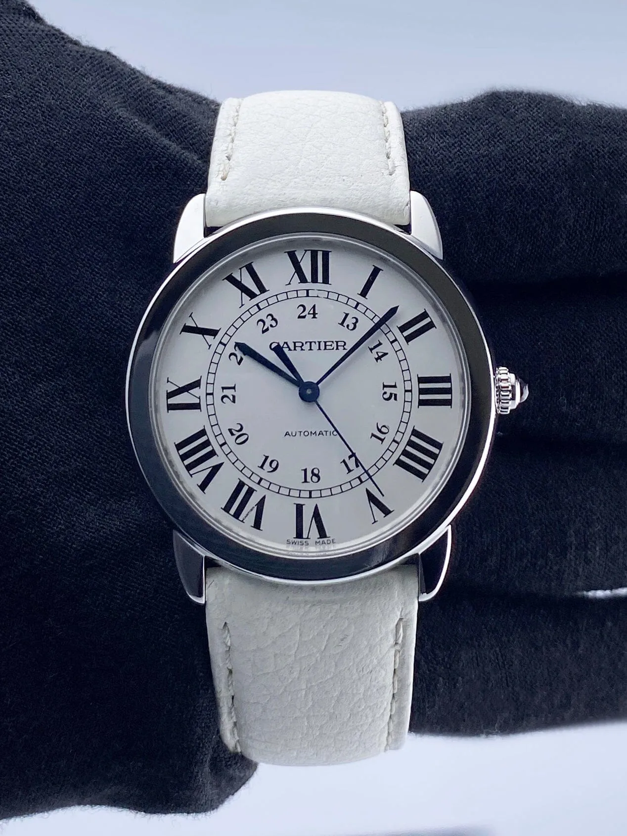 Cartier Ronde Solo WSRN0021 Silver Dial Mens Watch Box Papers
