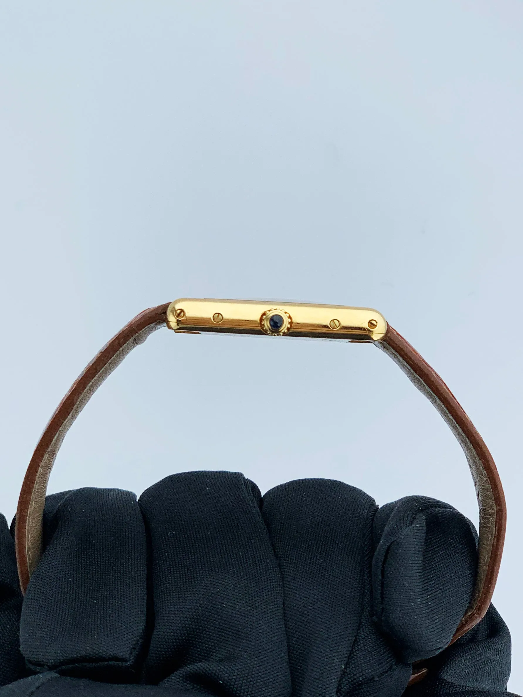 Cartier Tank Louis 8810 18K Yellow Gold Ladies Watch