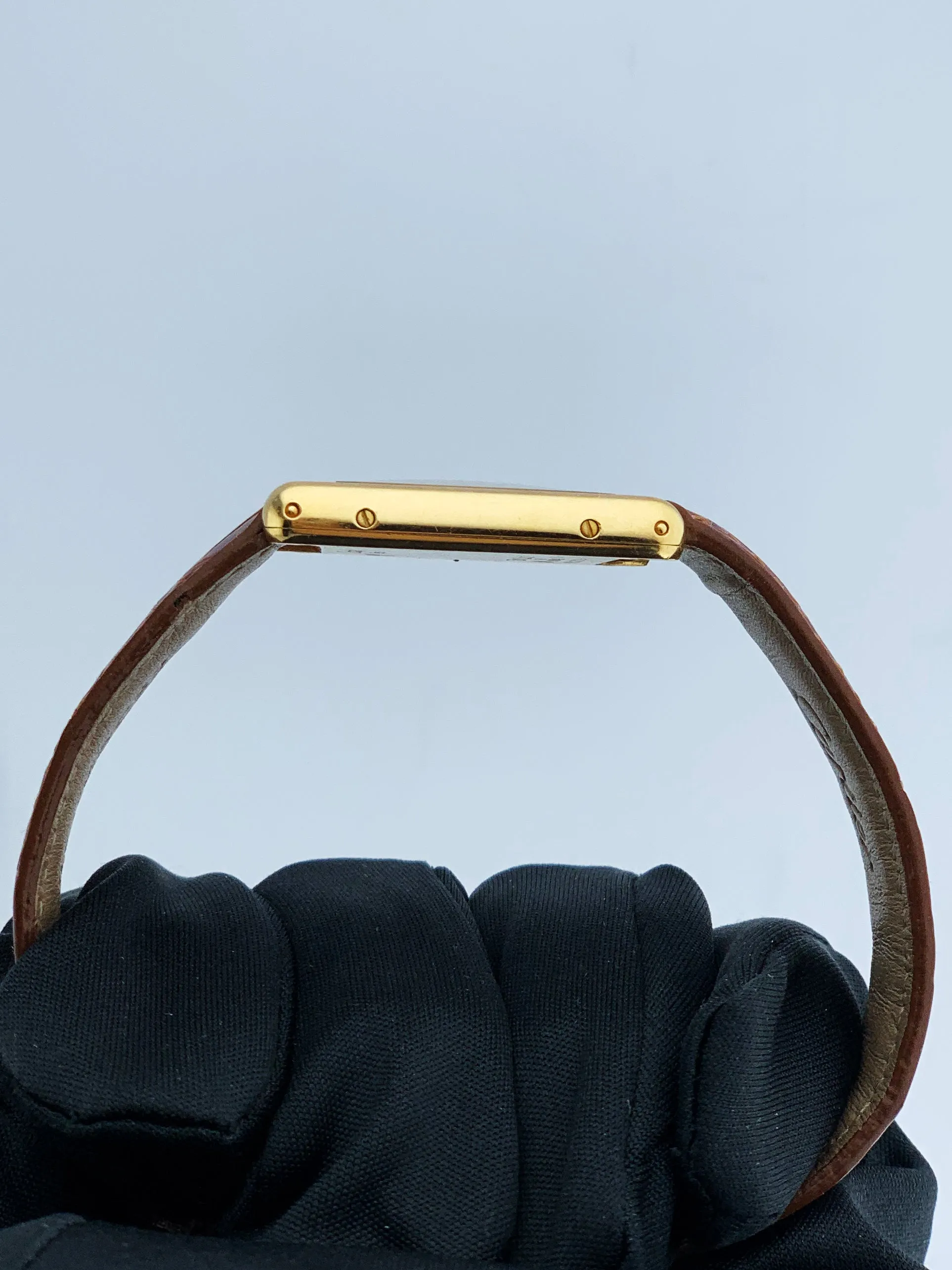 Cartier Tank Louis 8810 18K Yellow Gold Ladies Watch