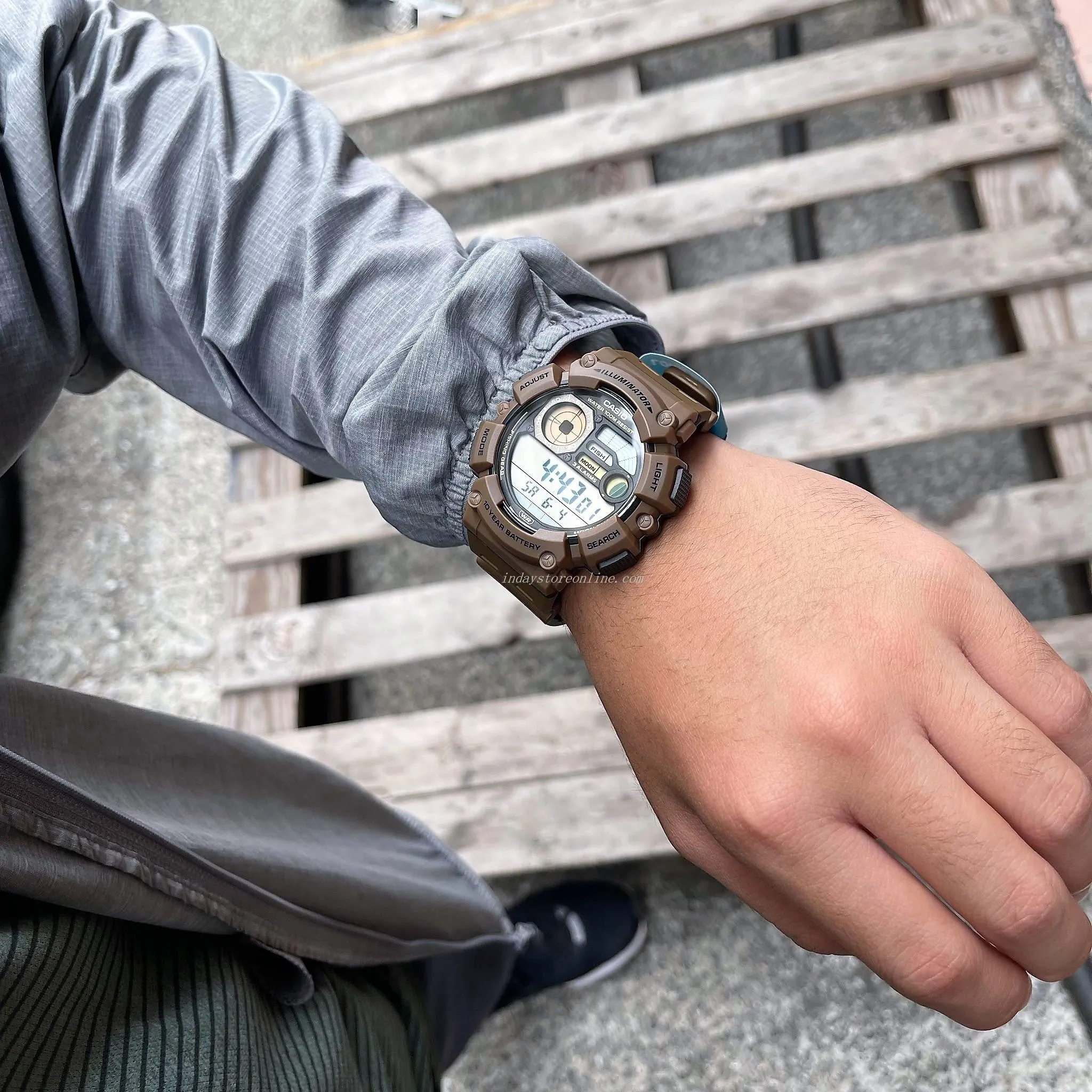 Casio Digital Men's Watch WS-1500H-5A Digital Resin Band Resin Glass Battery Life: 10 Years