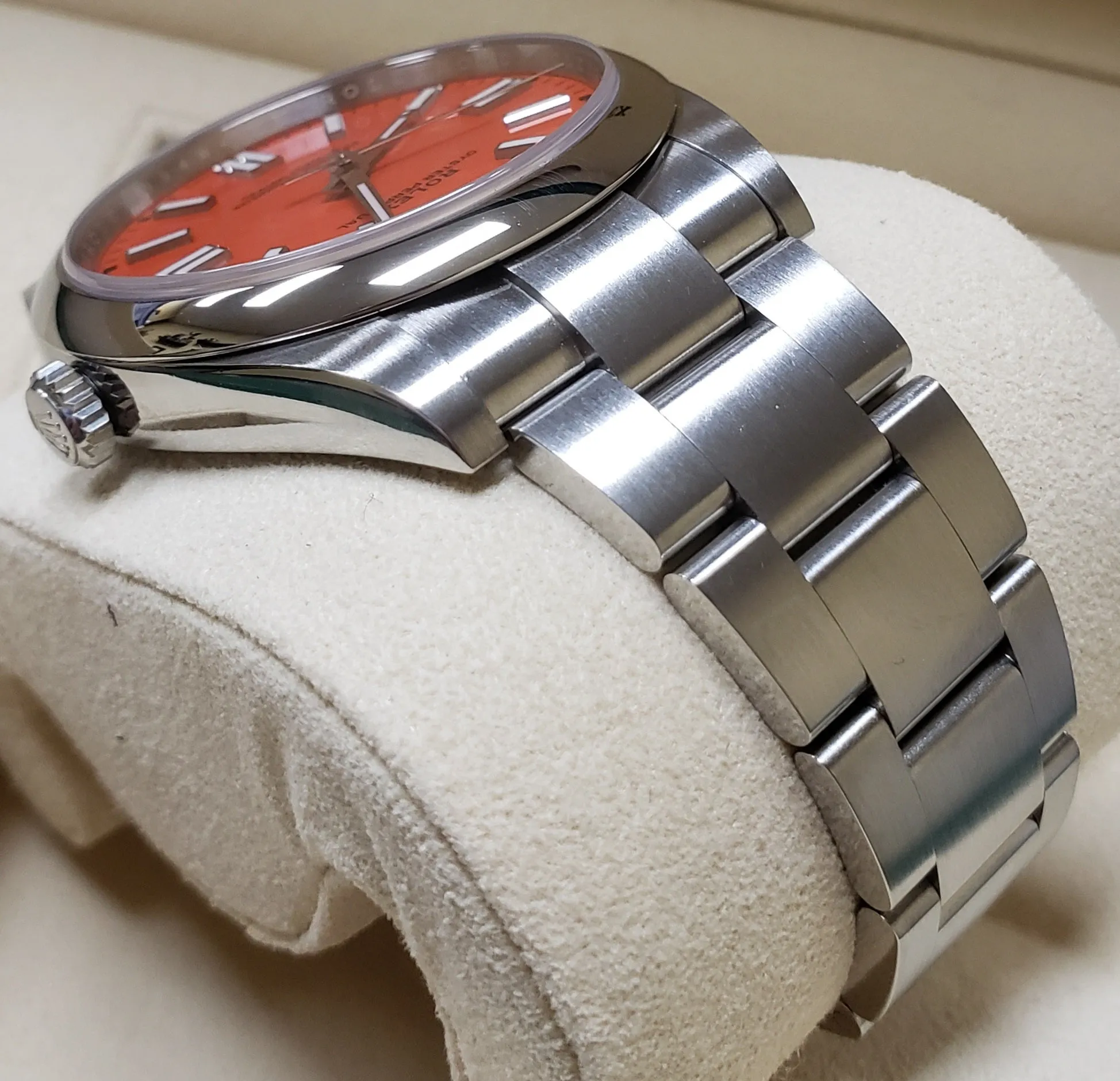 MINT NOV. 2020 Rolex Oyster Perpetual 41mm CORAL RED Oyster Steel Watch 124300