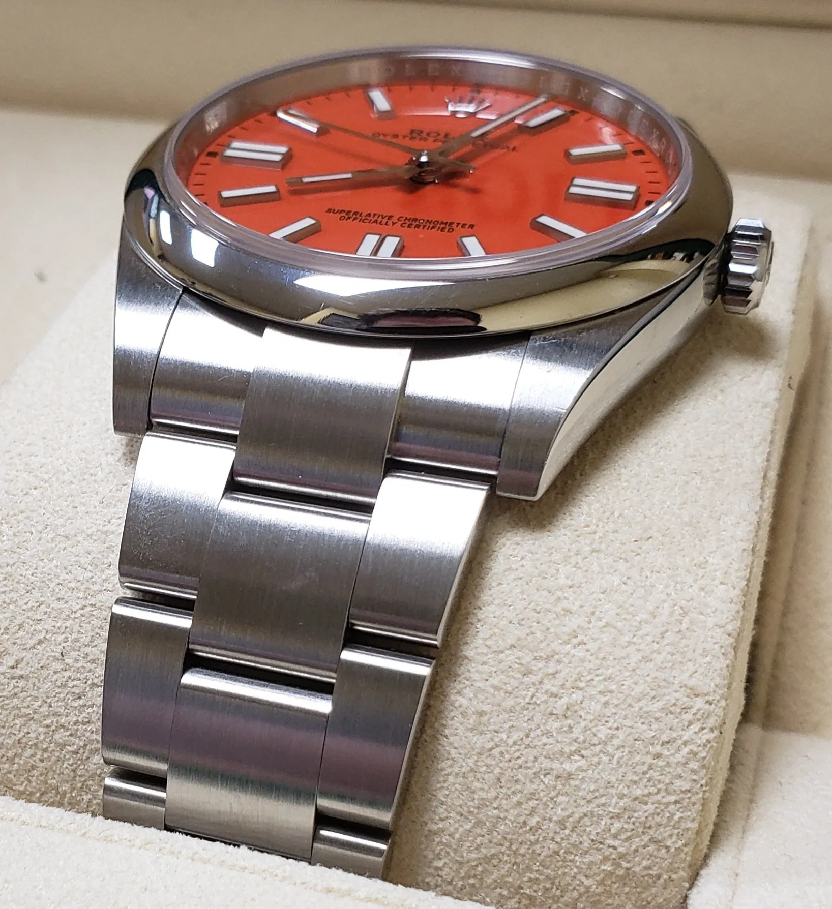 MINT NOV. 2020 Rolex Oyster Perpetual 41mm CORAL RED Oyster Steel Watch 124300