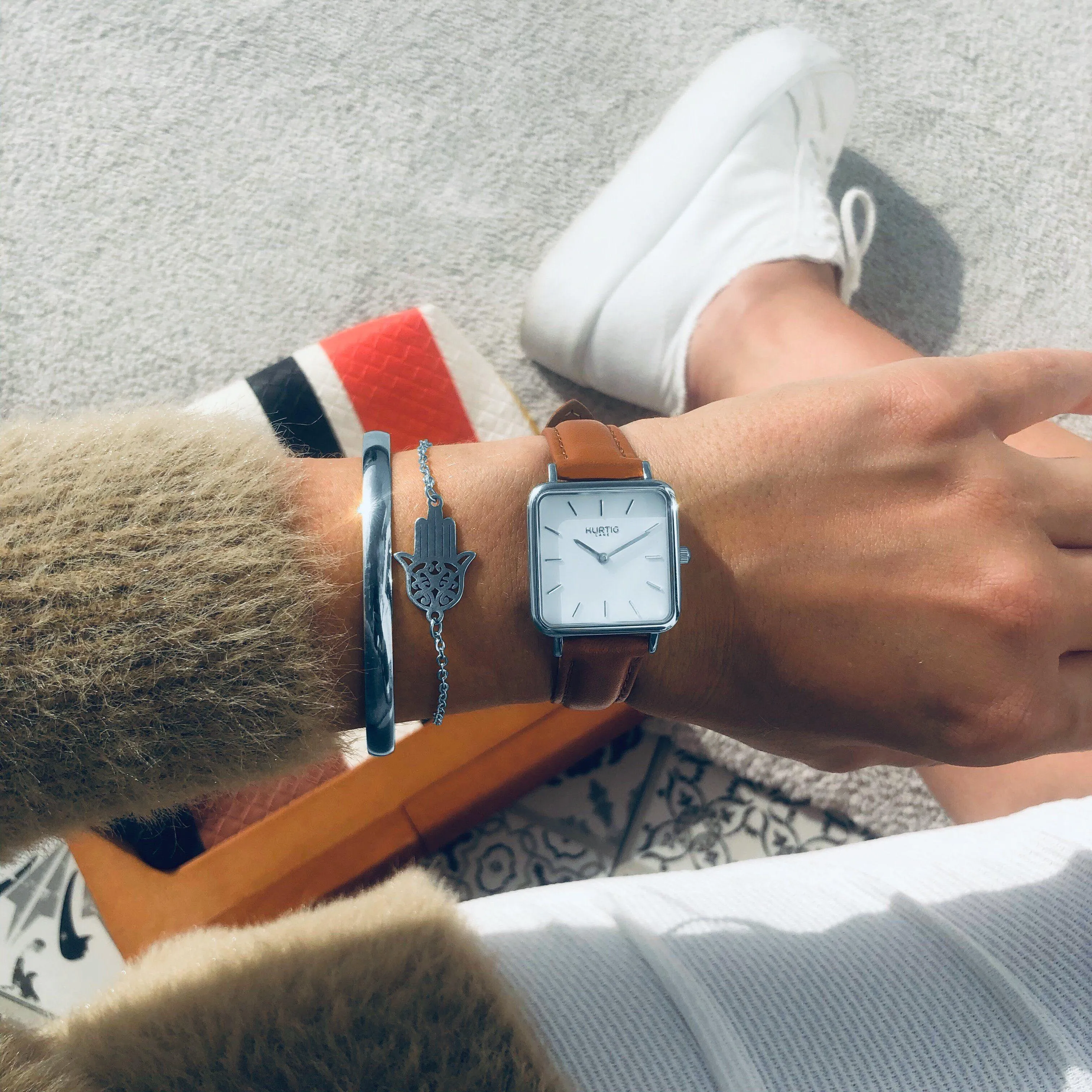 Neliö Square Vegan Leather Watch Silver, White & Tan