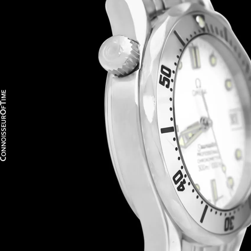 Omega Seamaster Midsize 300M White (James Bond Style) Professional Automatic Divers Watch Ref. 2552.20, Stainless Steel