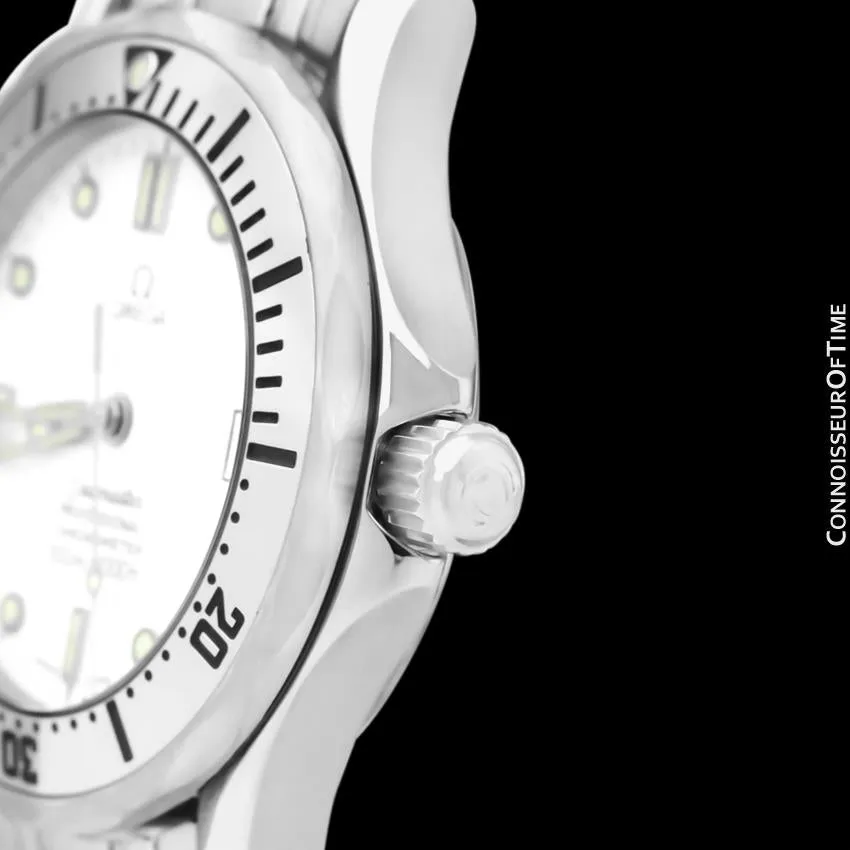 Omega Seamaster Midsize 300M White (James Bond Style) Professional Automatic Divers Watch Ref. 2552.20, Stainless Steel