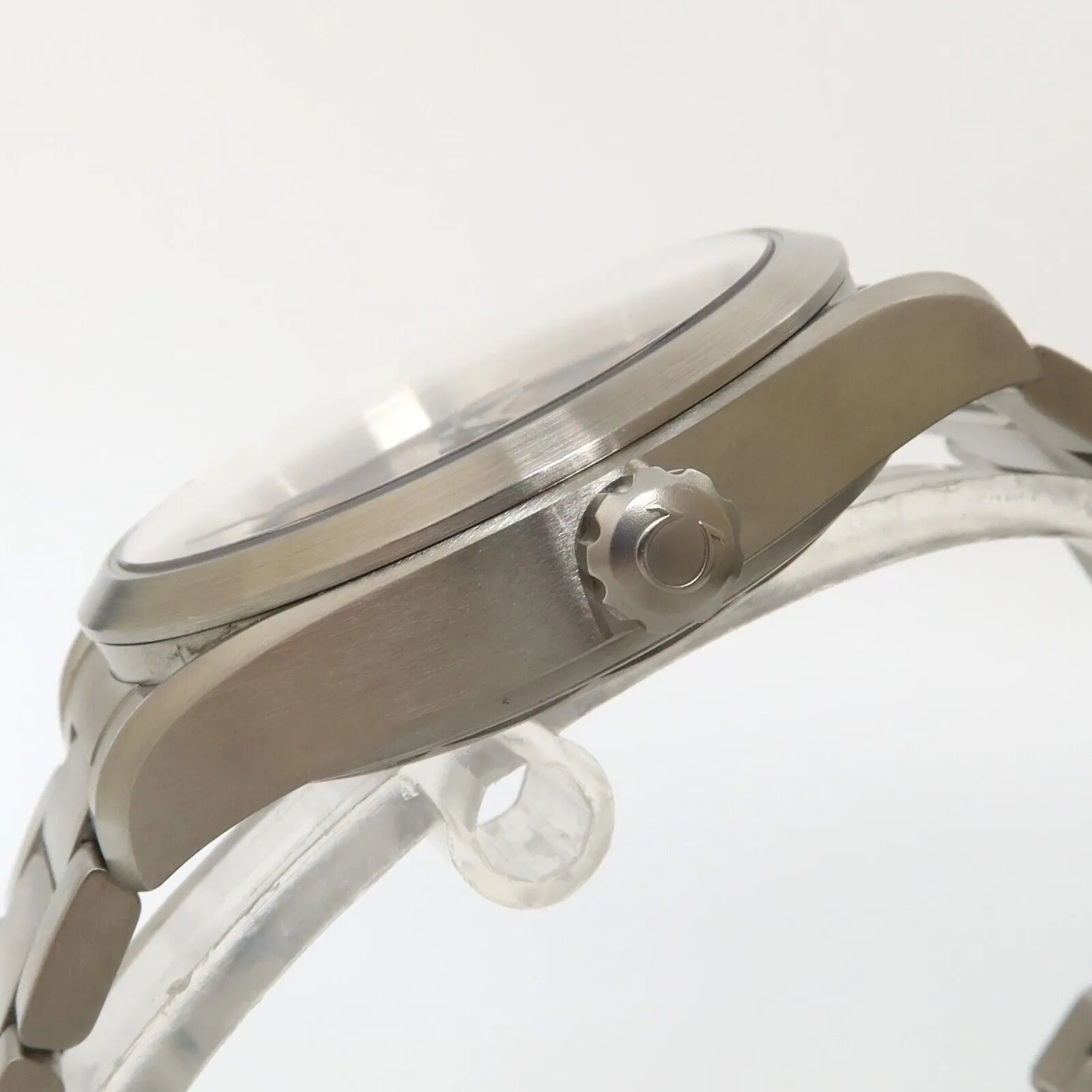 Omega Seamaster Railmaster Dark Grey Dial Automatic Steel 220.10.40.20.01.001