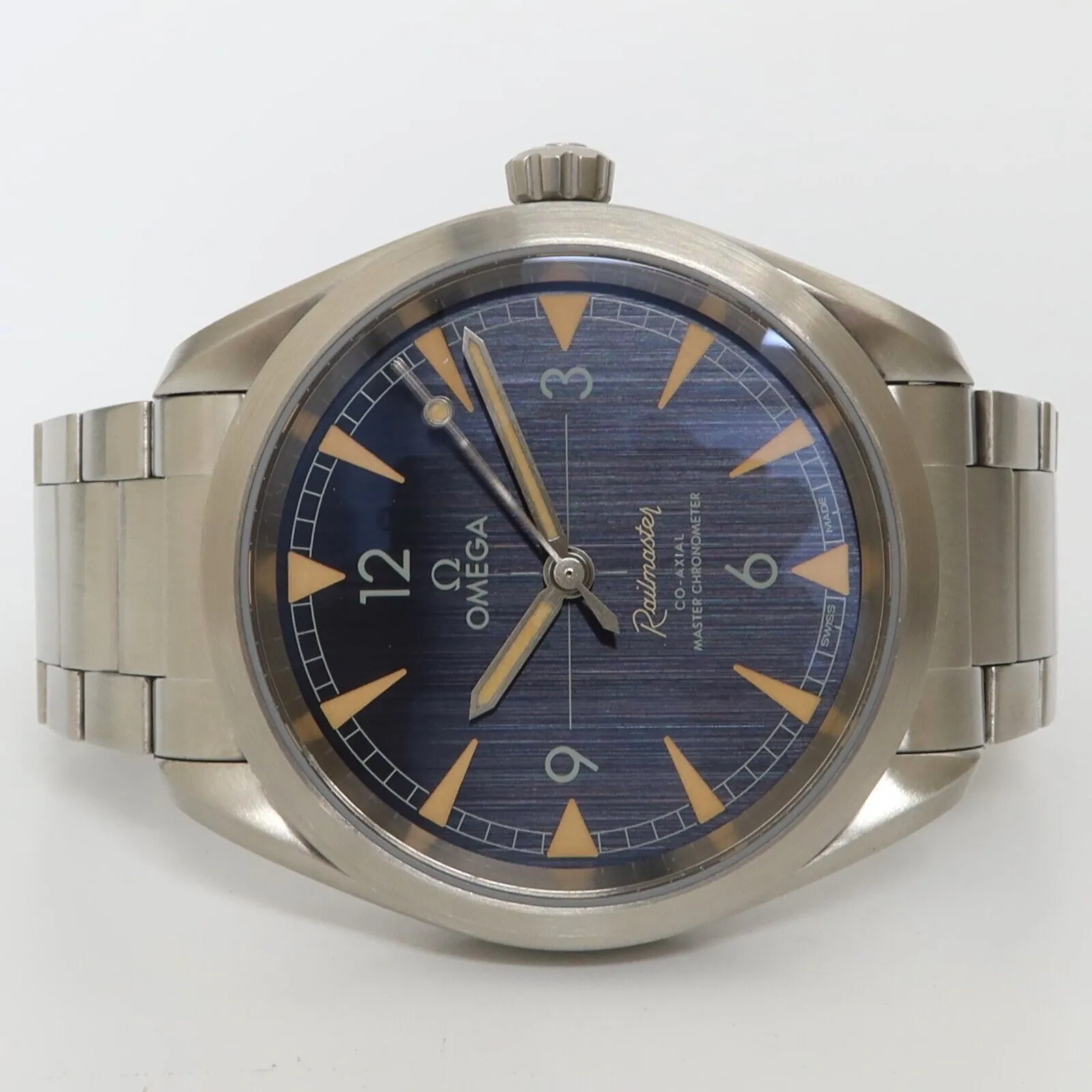 Omega Seamaster Railmaster Dark Grey Dial Automatic Steel 220.10.40.20.01.001