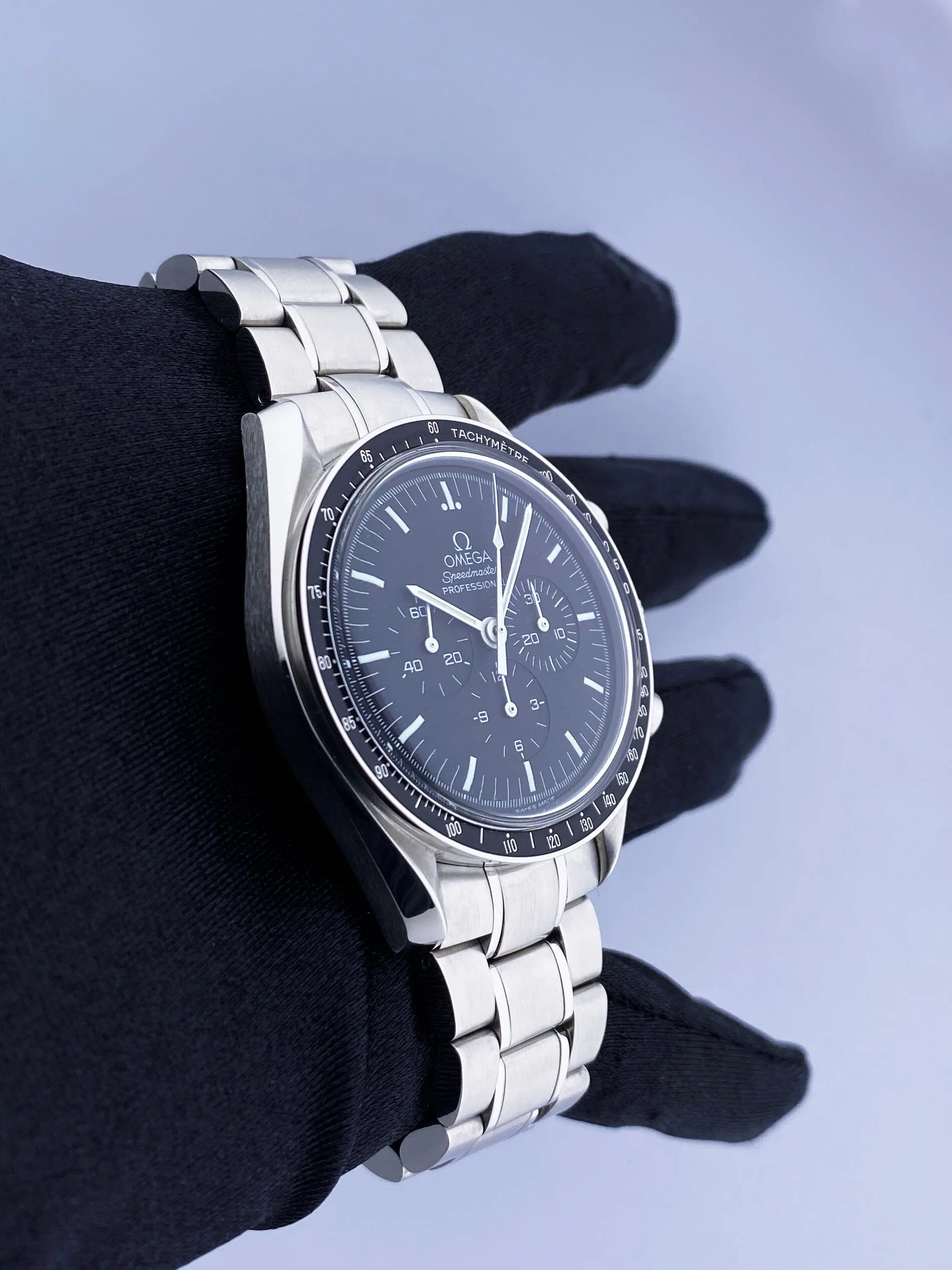 Omega Speedmaster 3570.50.00 Professional MOONWATCH Mens Watch