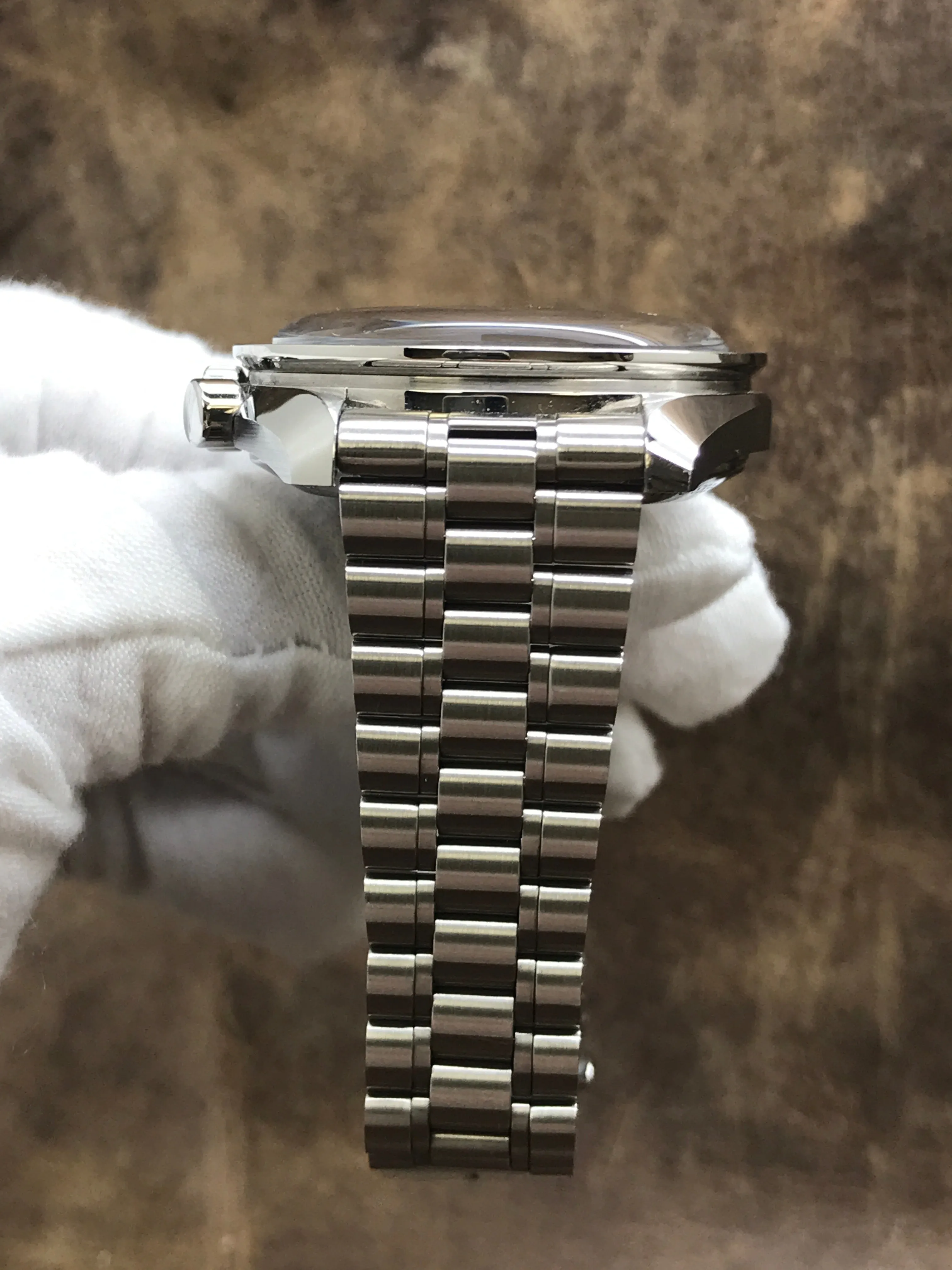 Omega Speedmaster Moonwatch Professional 311.30.42.30.01.005  Black Dial Hand Wind Men's Watch