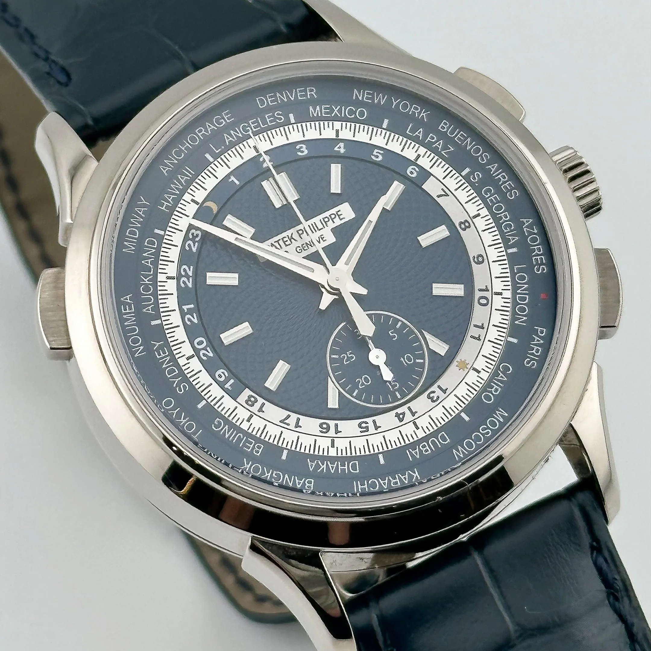 PP Luxury Watches Complications 5930G-010 World Time Flyback Chronograph White Gold Blue Dial (2022)