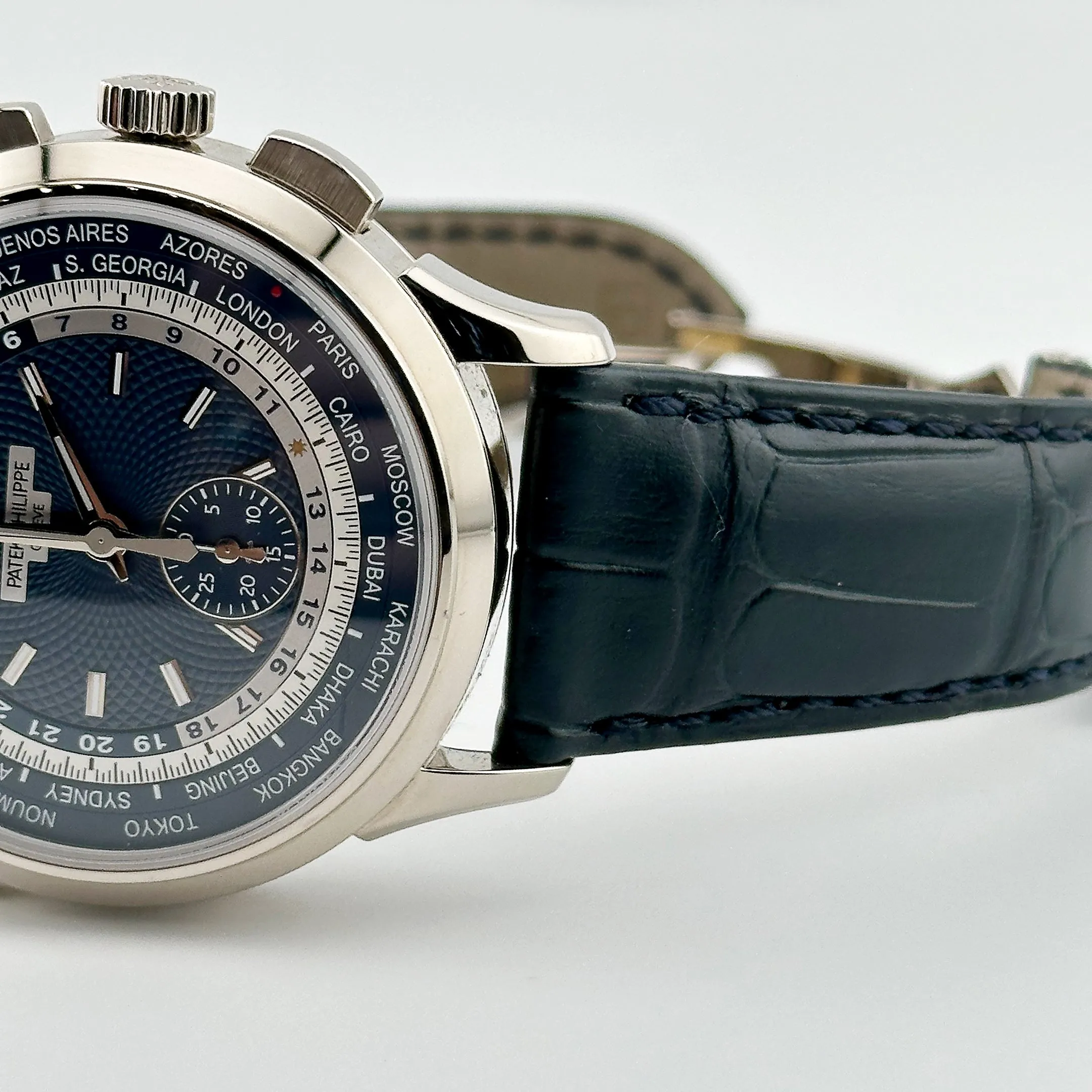 PP Luxury Watches Complications 5930G-010 World Time Flyback Chronograph White Gold Blue Dial (2022)