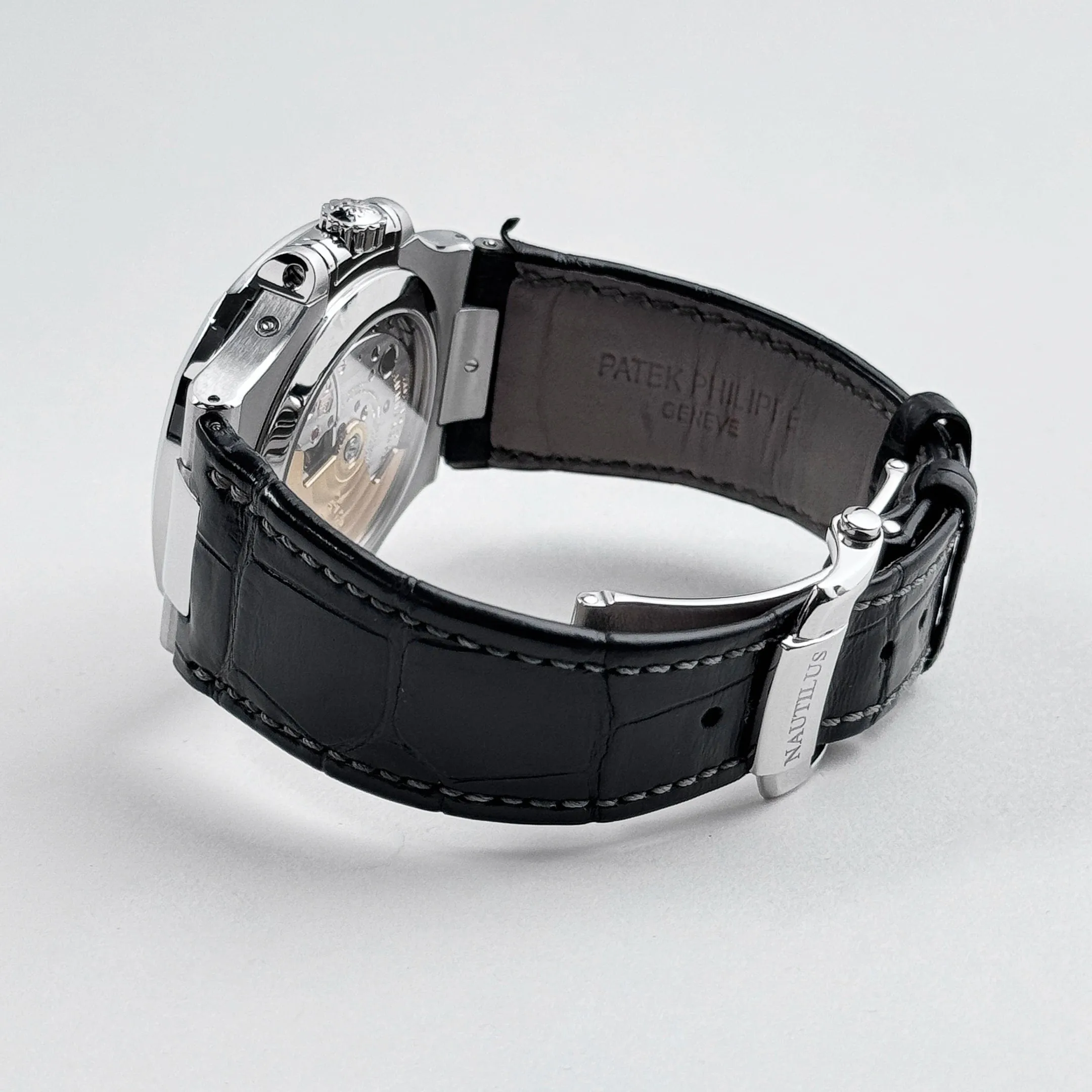 PP Luxury Watches Nautilus 5726A-001 Annual Calendar Moon Phases Stainless Steel Black Dial (2016)