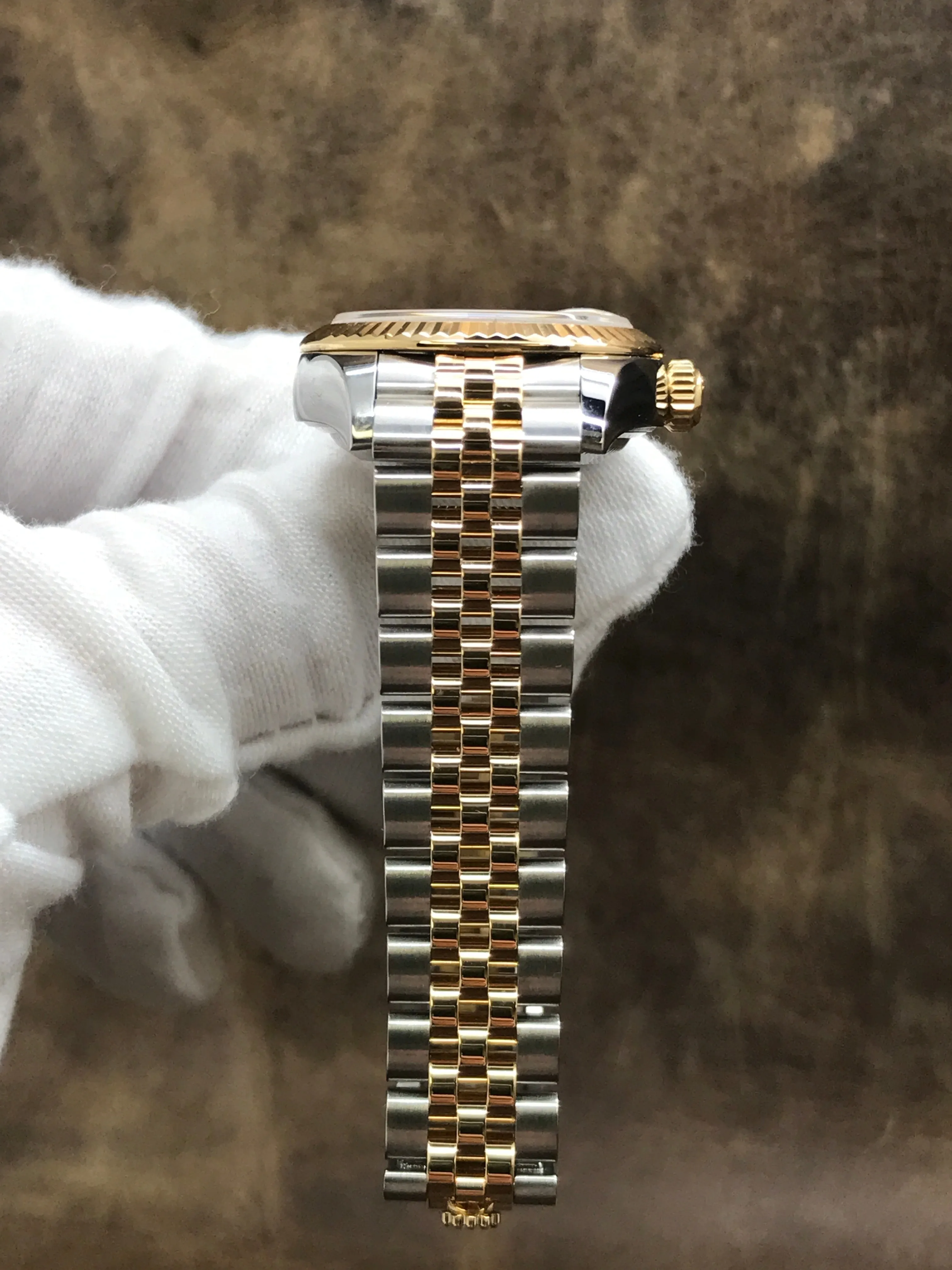 Rolex 28mm Datejust 279173 Champagne Dial Automatic  Women's Watch