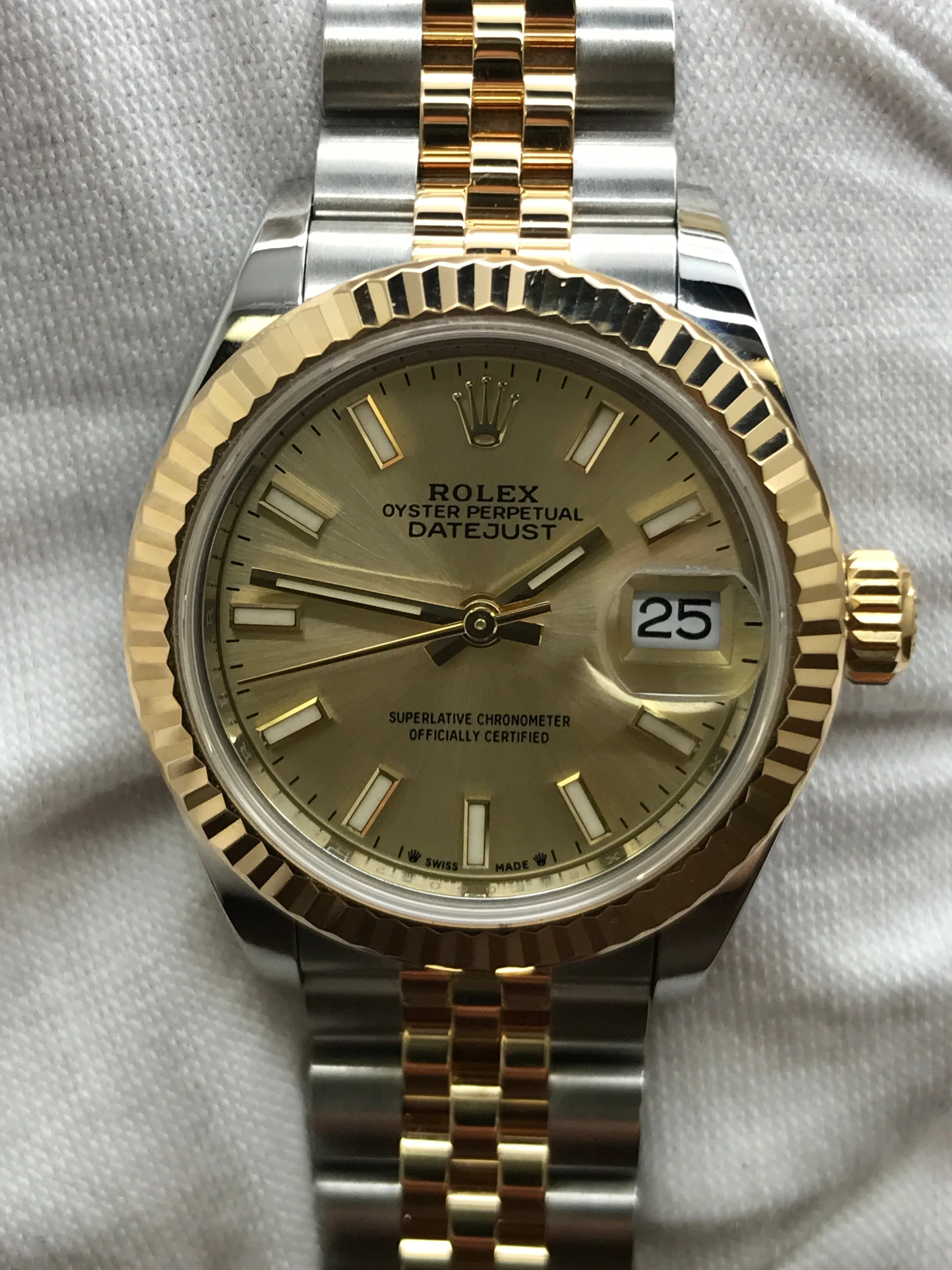 Rolex 28mm Datejust 279173 Champagne Dial Automatic  Women's Watch