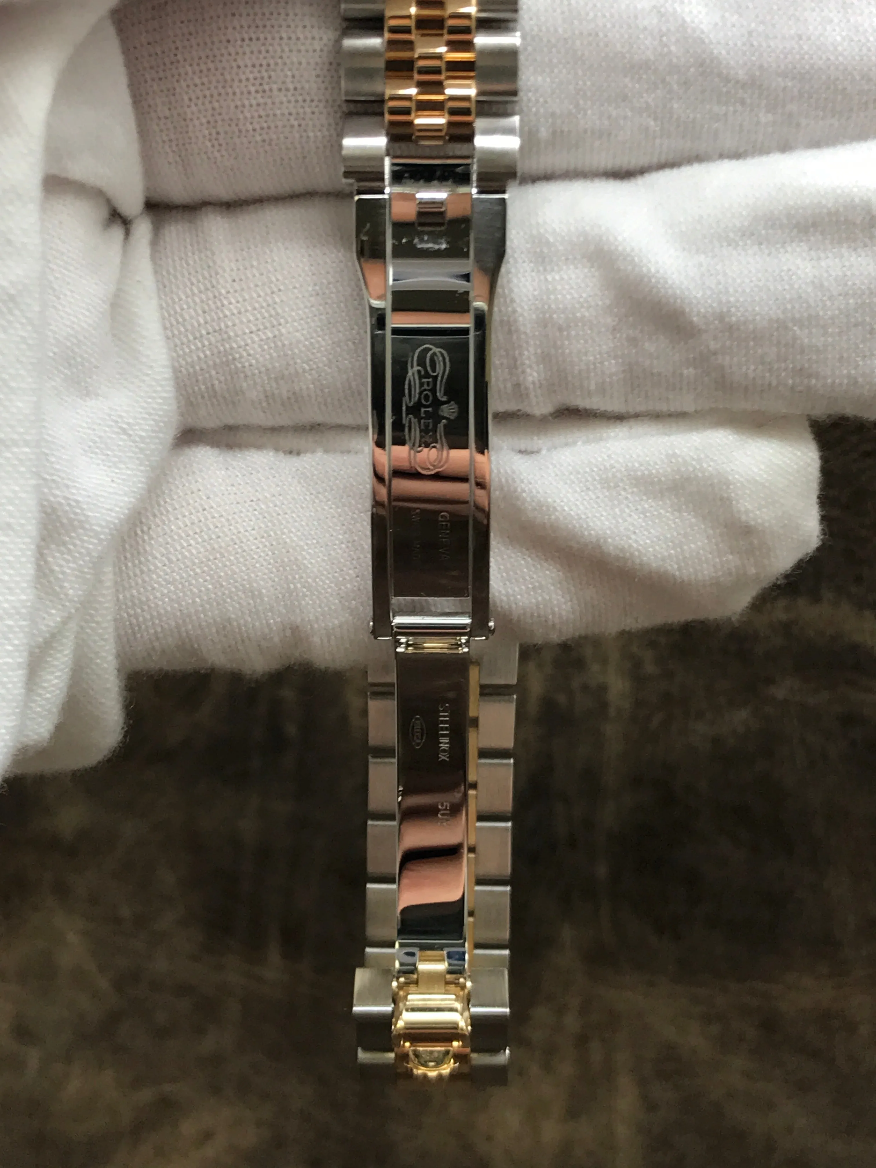 Rolex 28mm Datejust 279173 Champagne Dial Automatic  Women's Watch