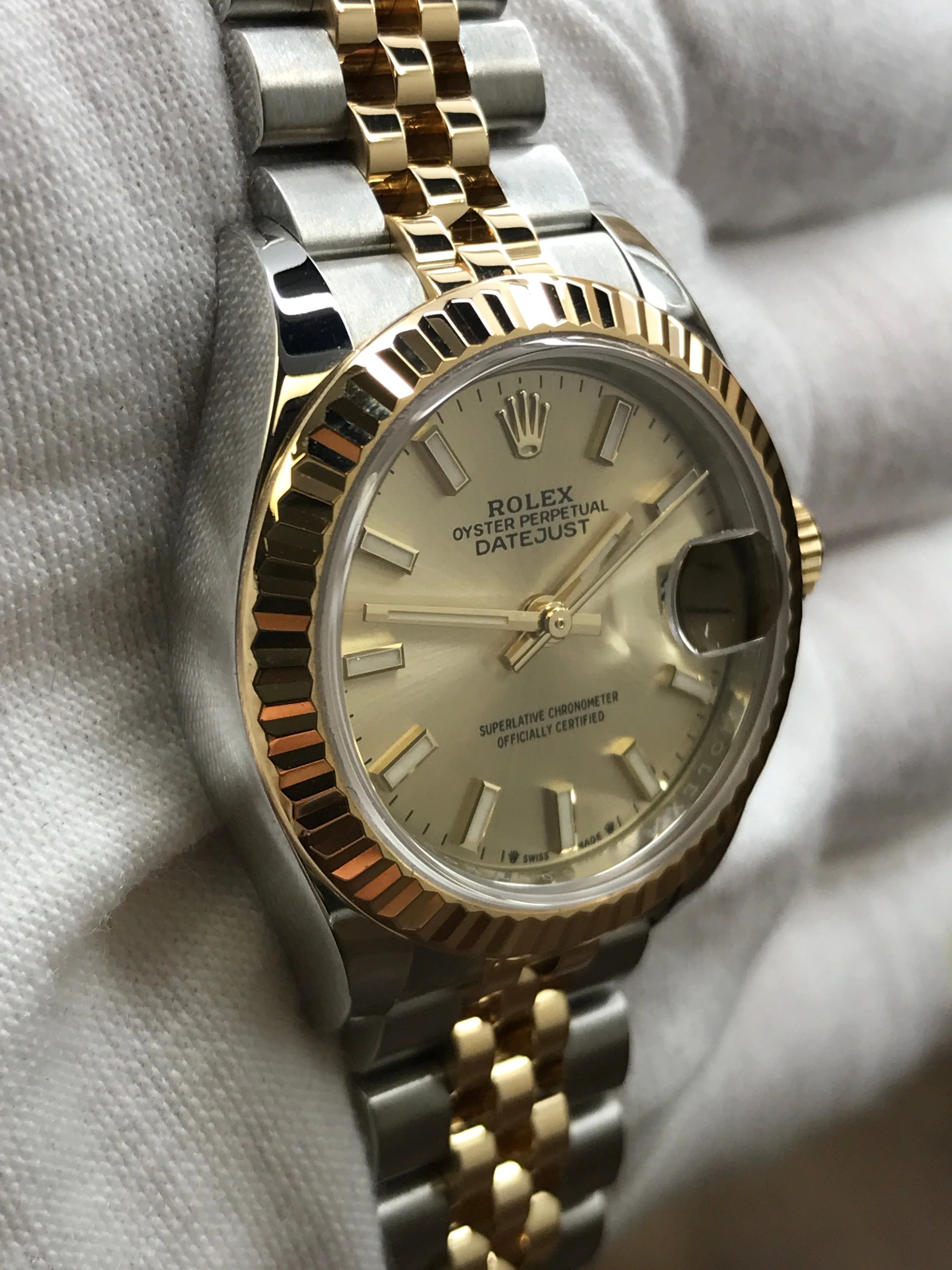 Rolex 28mm Datejust 279173 Champagne Dial Automatic  Women's Watch