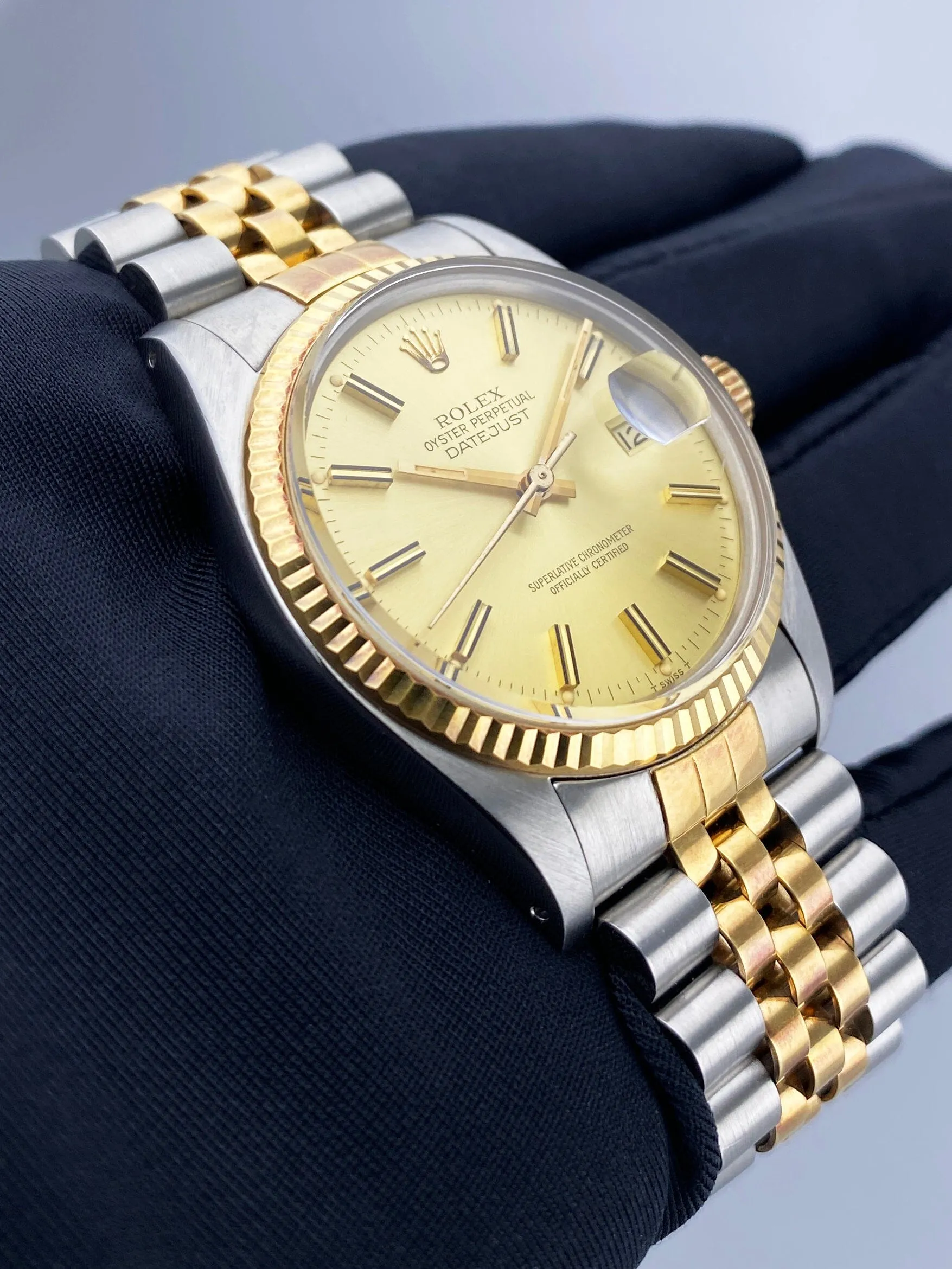 Rolex Datejust 16013 Champagne Dial Mens Watch Box Papers