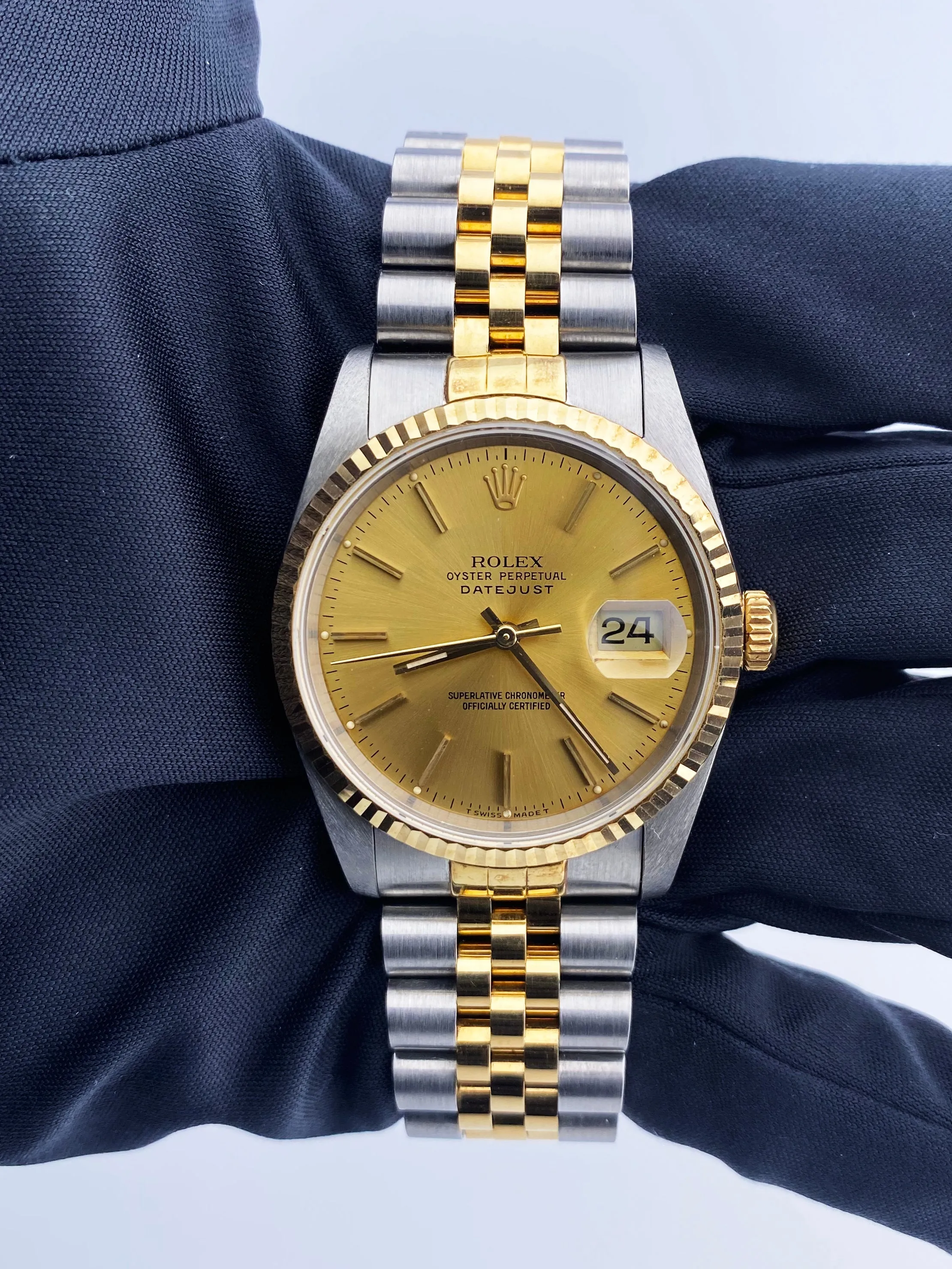 Rolex Datejust 16233 Champagne Dial Mens Watch Box Papers