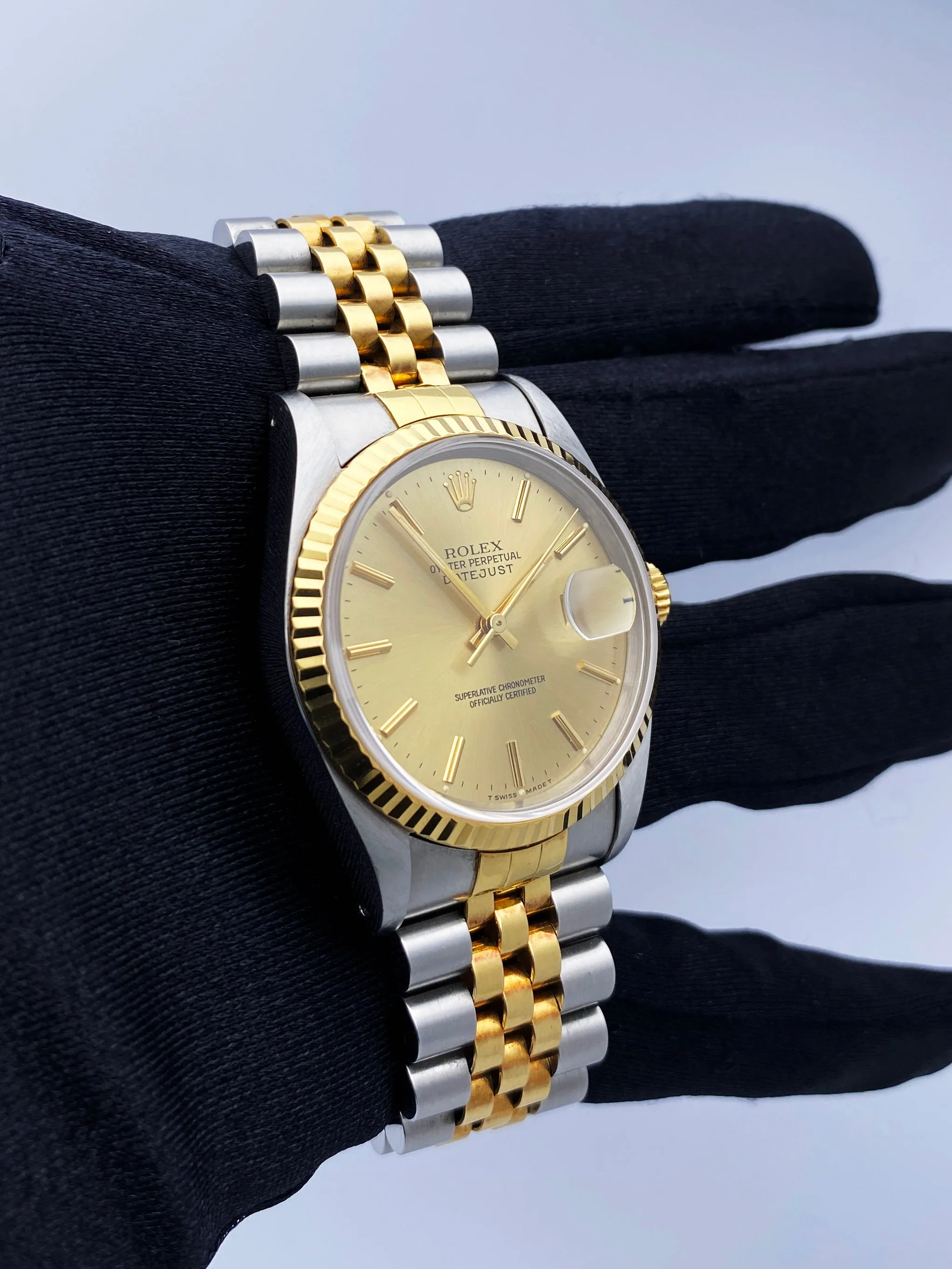 Rolex Datejust 16233 Champagne Dial Mens Watch