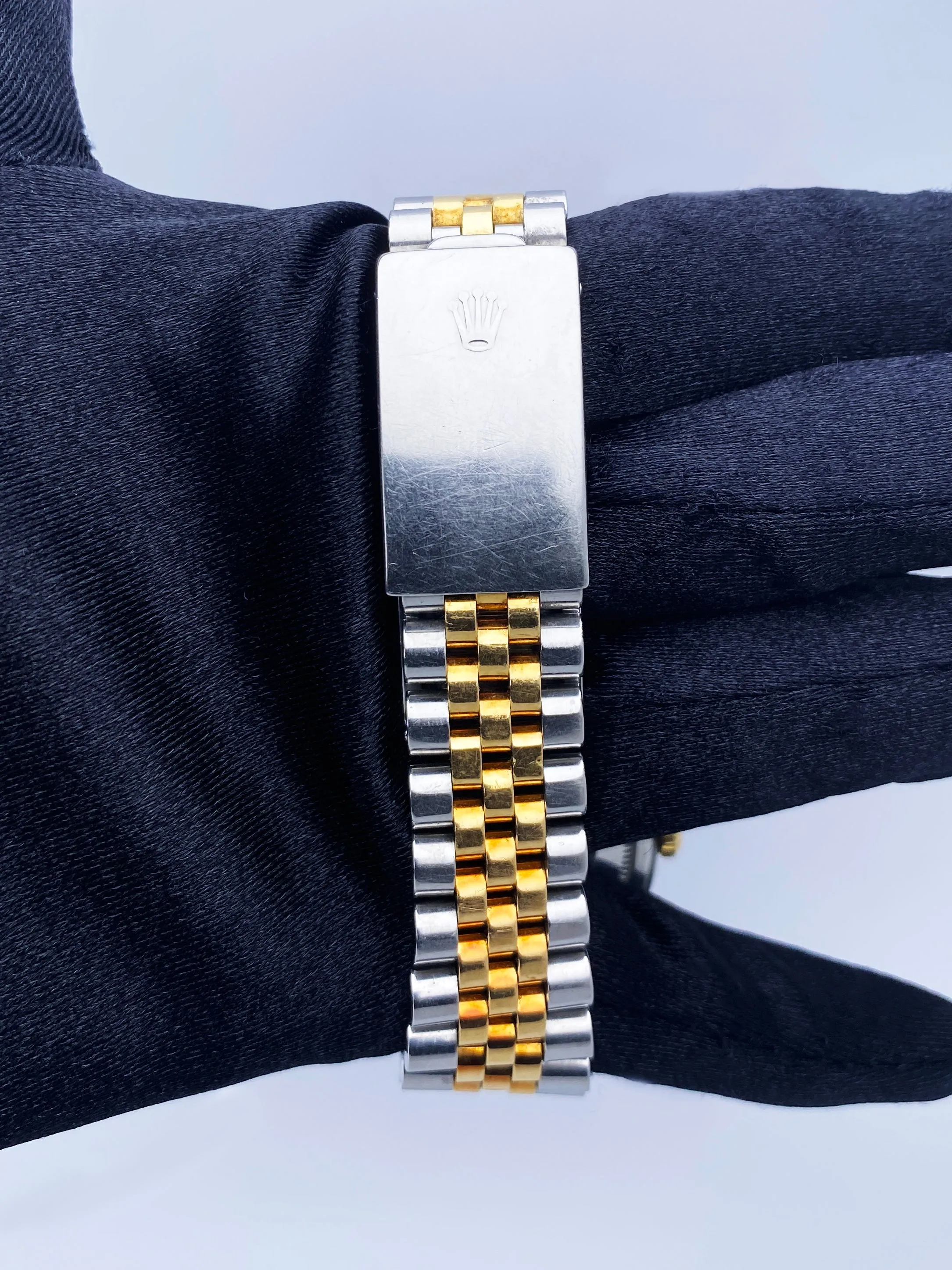 Rolex Datejust 16233 Champagne Linen Dial Mens Watch