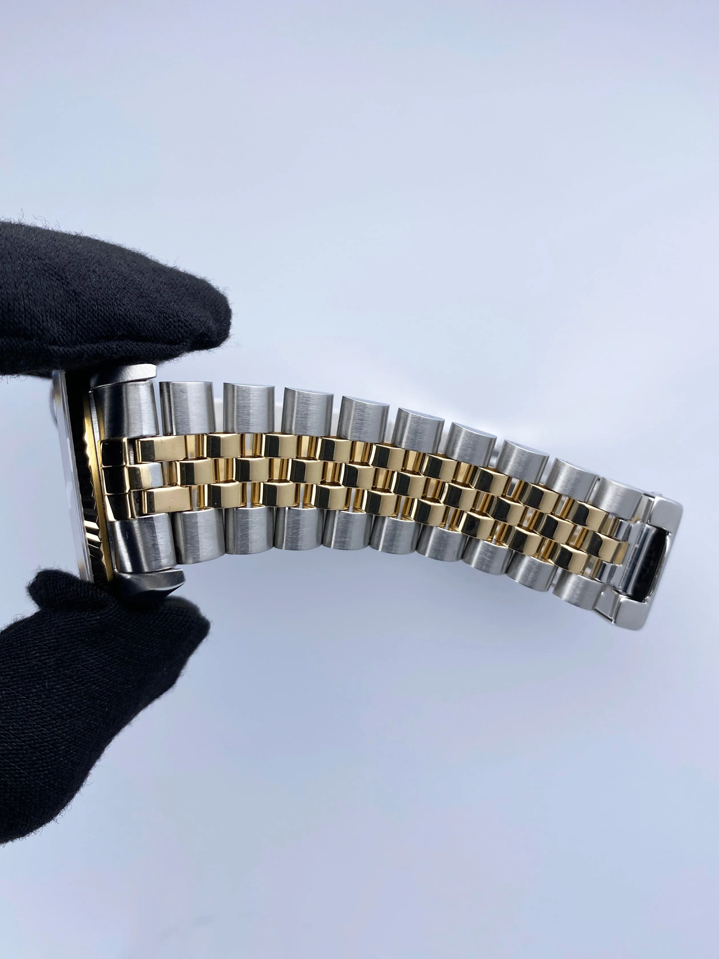Rolex Datejust 16233 Diamond Dial Mens Watch