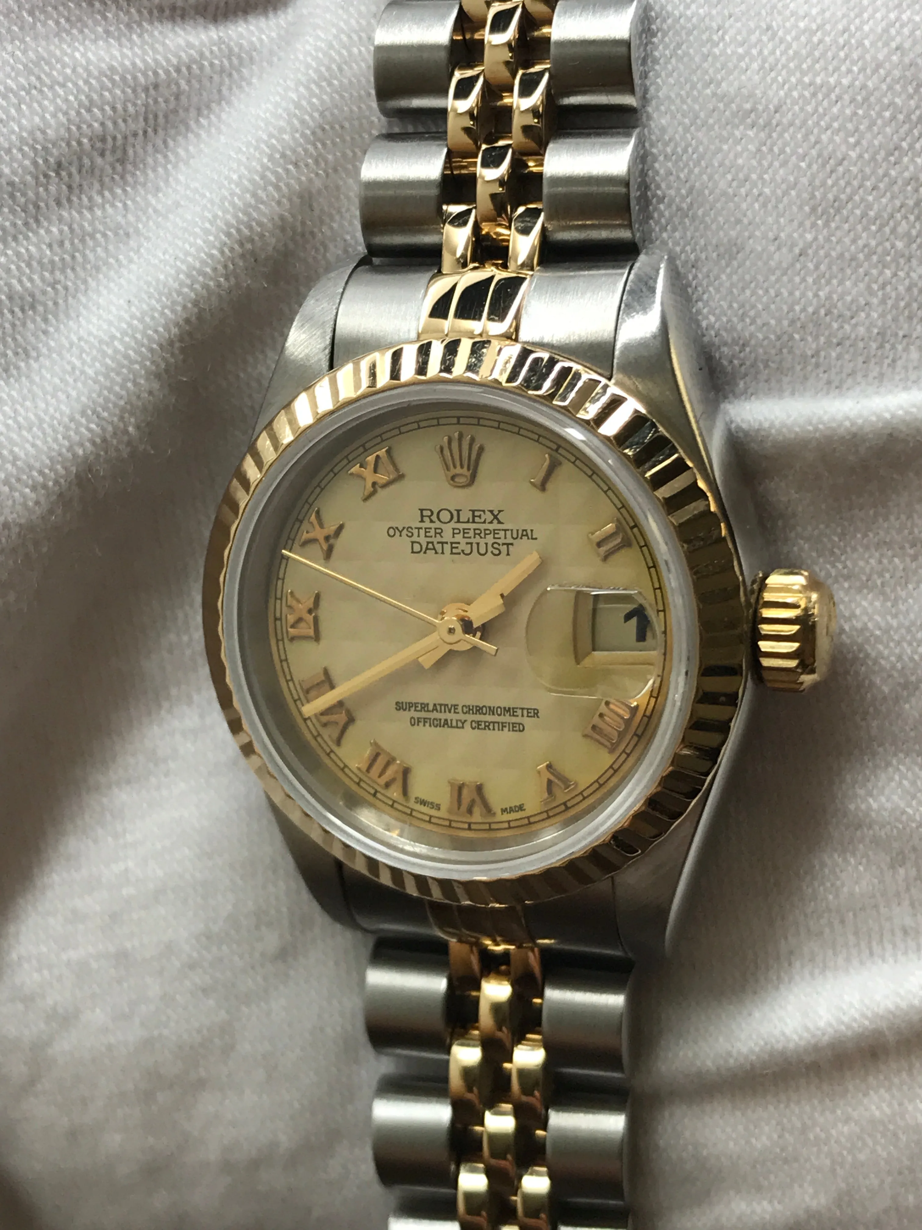 Rolex Datejust 26mm 69173 Ivory Pyramid Roman Dial Automatic Women's Watch