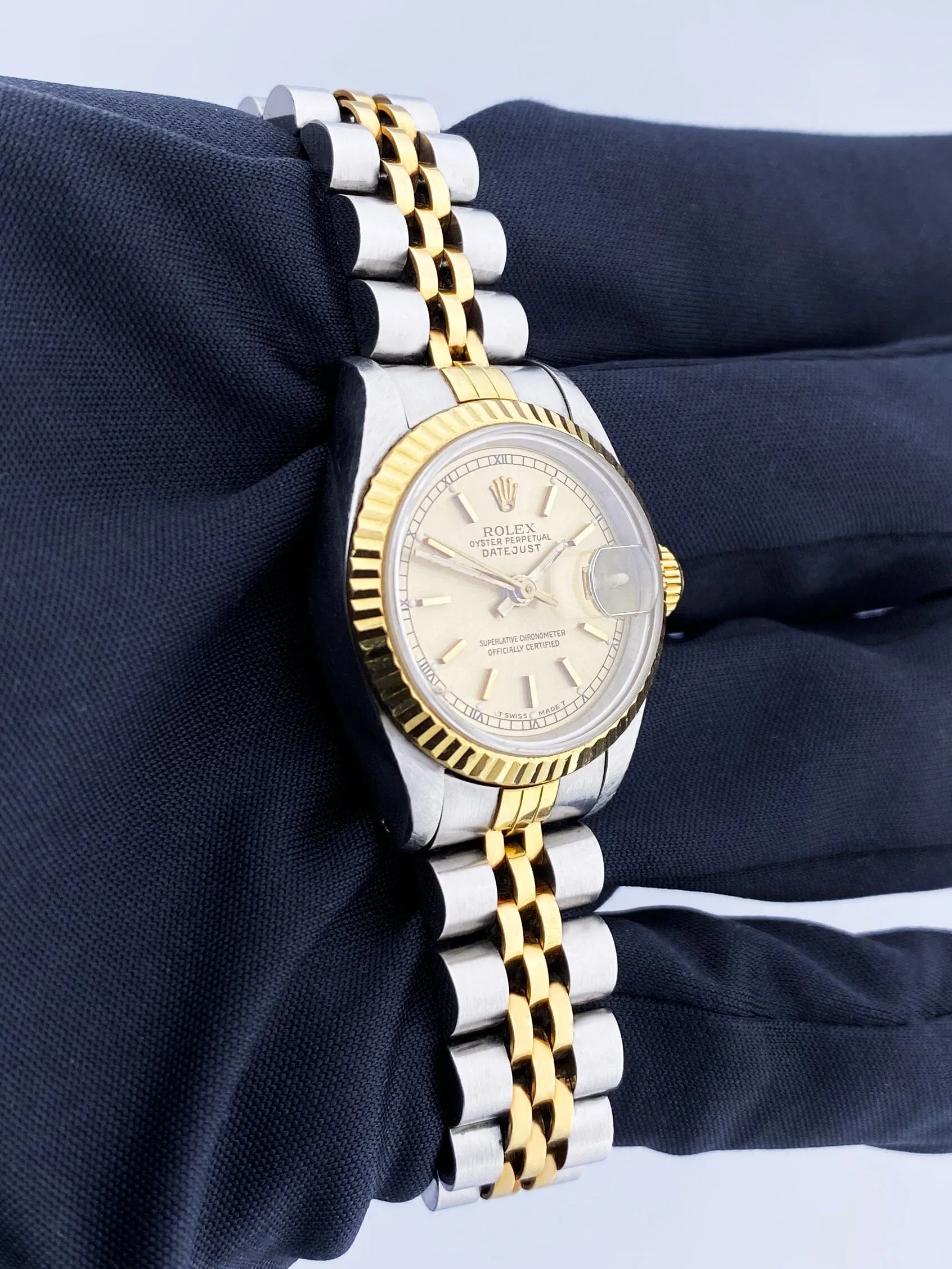 Rolex Datejust 69173 Champagne Dial Ladies Watch Box Papers