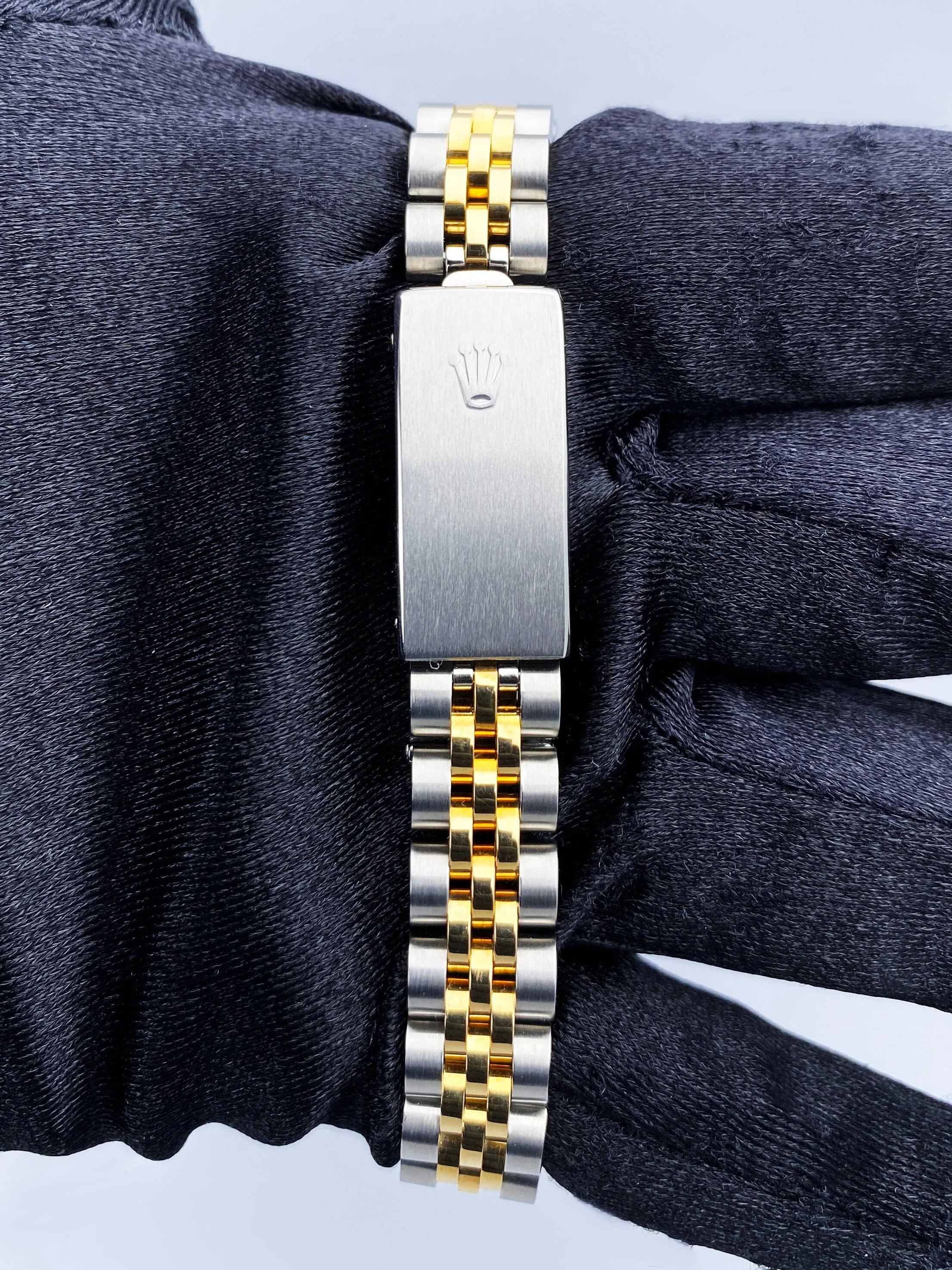 Rolex Datejust 69173 Diamond Silver Dial Ladies Watch Box Papers