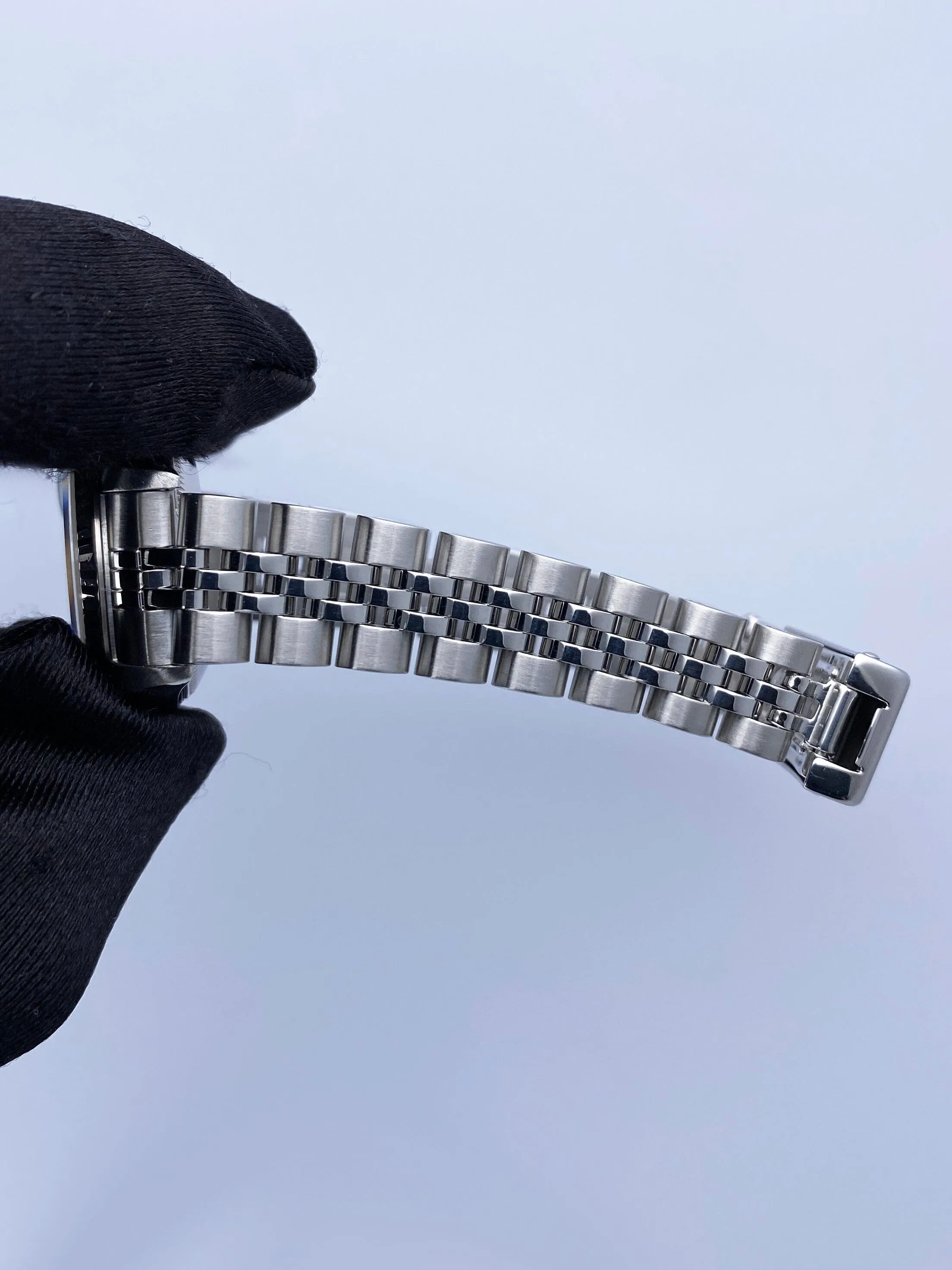 Rolex Datejust 69174 Gray Dial Ladies Watch