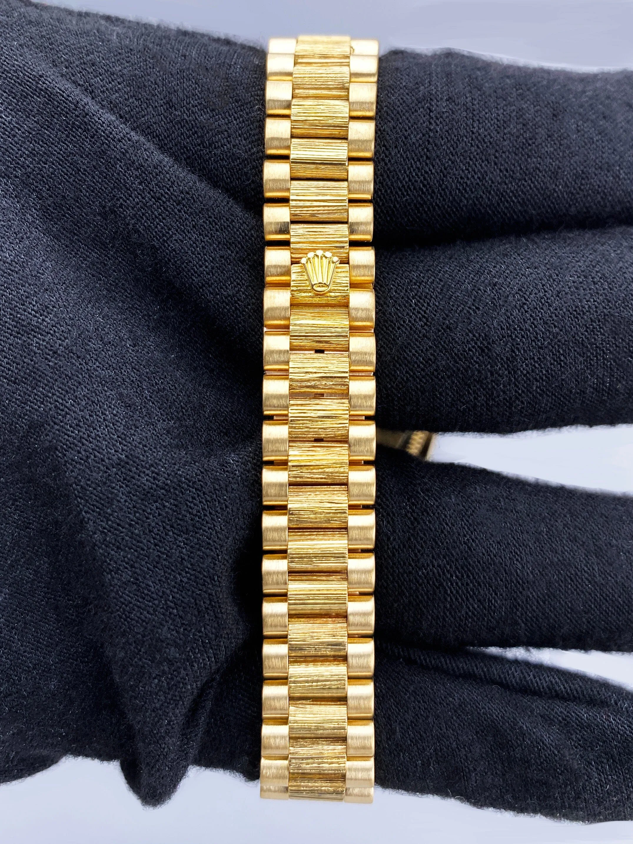Rolex Datejust 69278 Champagne Dial Bark Finish Ladies Watch