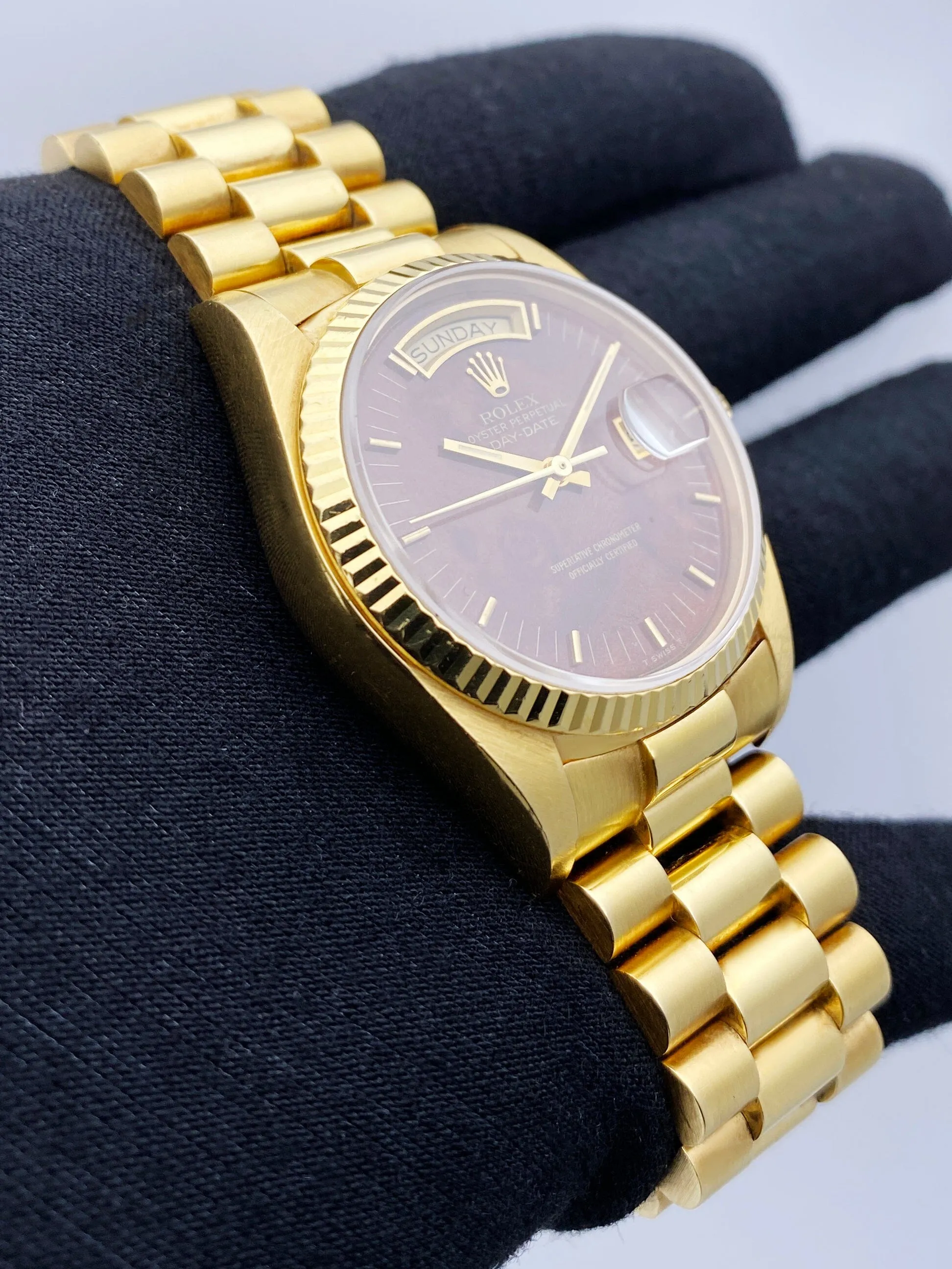 Rolex Day Date 18038 Wood Dial Dial 18K Yellow Gold Mens Watch