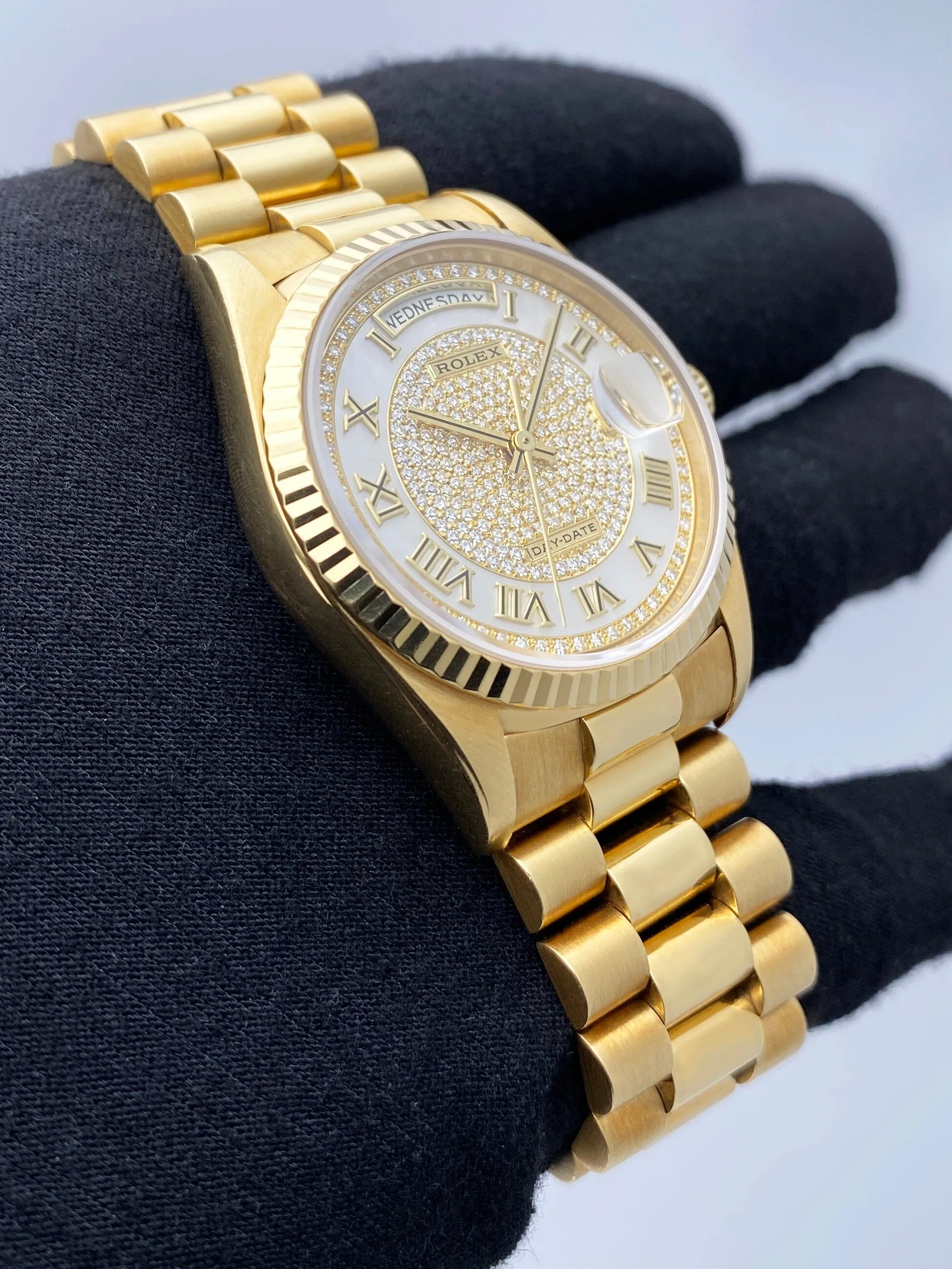 Rolex Day Date 18238 MOP Pave Diamond Dial Mens Watch