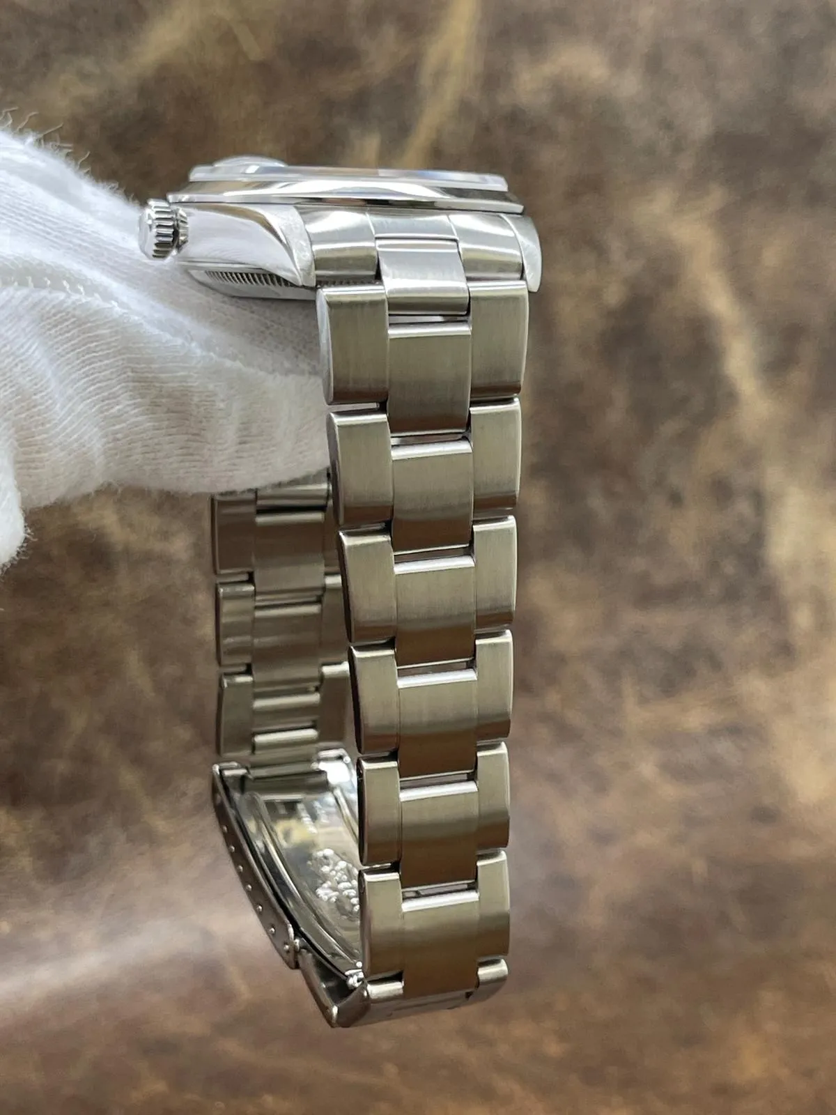 Rolex Oyster Perpetual Date 34mm 15200 White Dial Automatic Watch