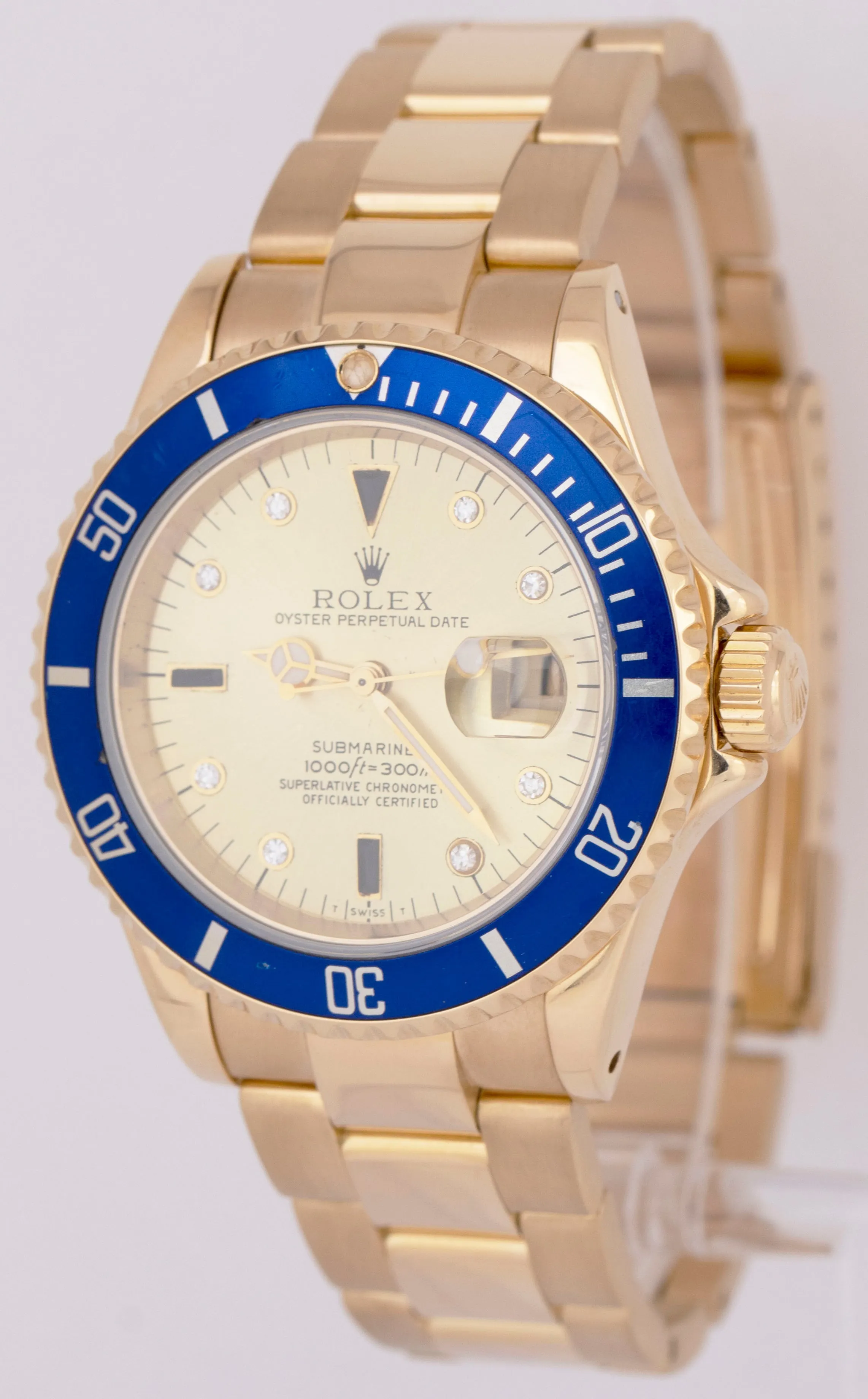 Rolex Submariner Date Serti 18K Yellow Gold 40mm Oyster Automatic 16618 Watch