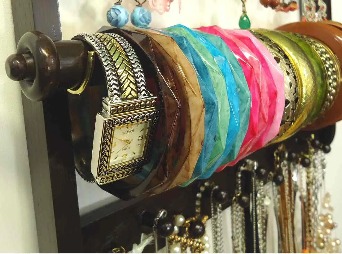 Single Bangle Jewelry Holder Organizer Cocoa Brown Oak